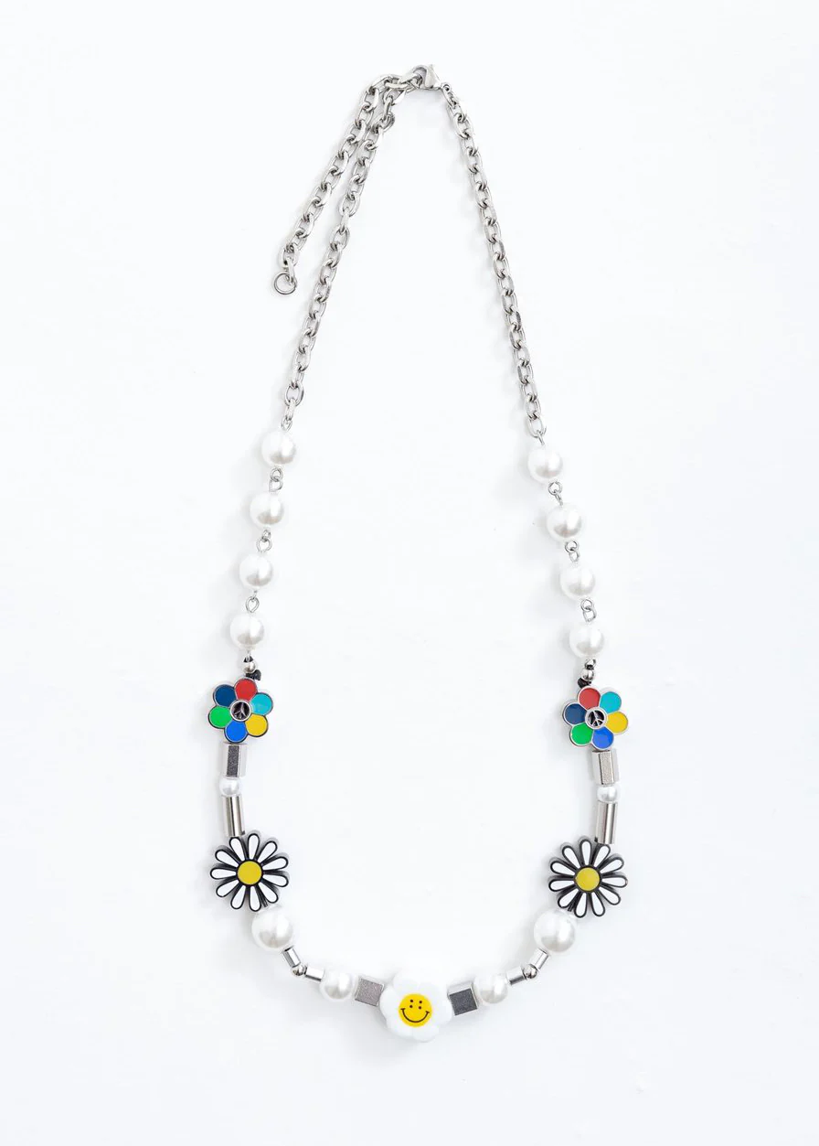 Flower And Smile Necklace