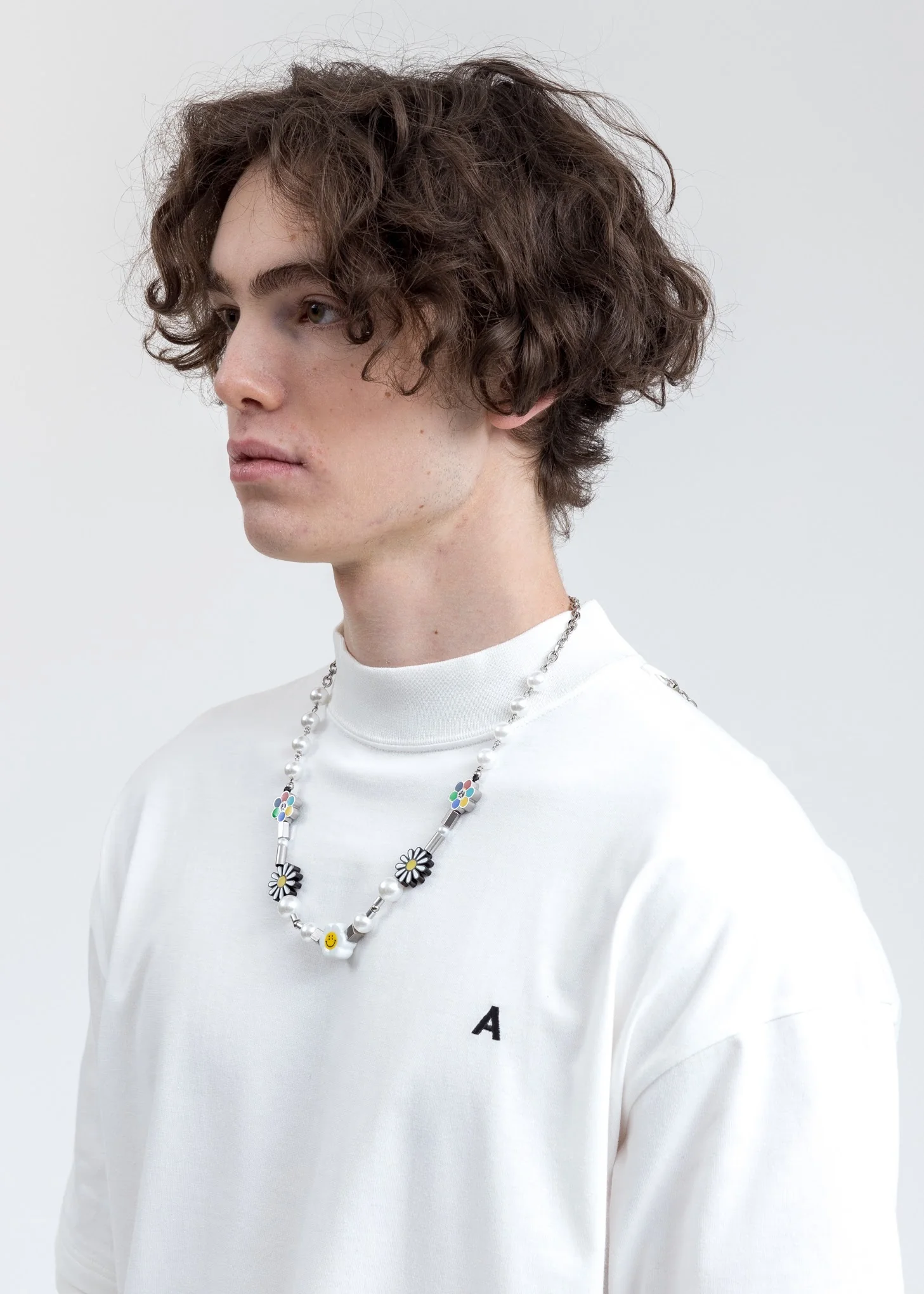 Flower And Smile Necklace - Image 3