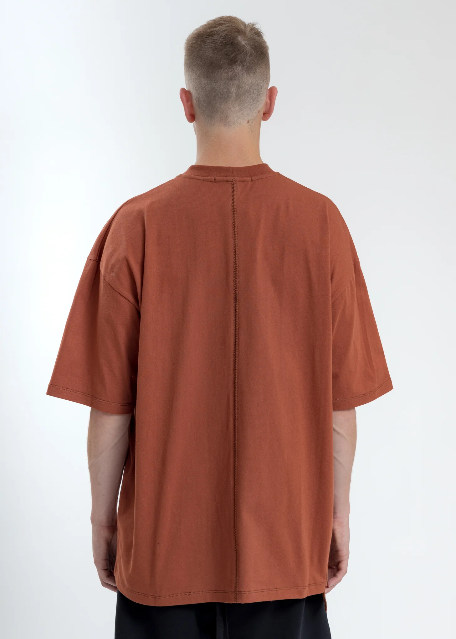 Sienna Loose Fit T-Shirt With Nylon Pocket - Image 5