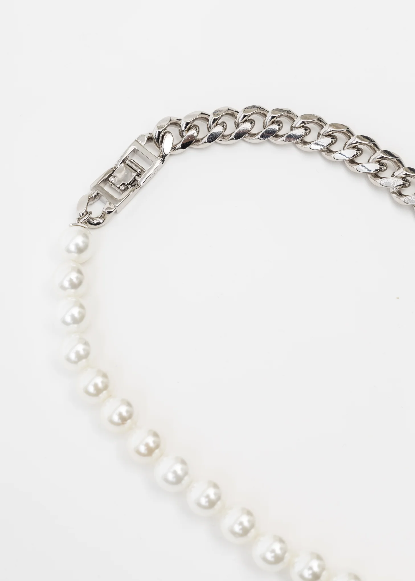 Silver And Pearl Mix Chain  Necklace - Image 8
