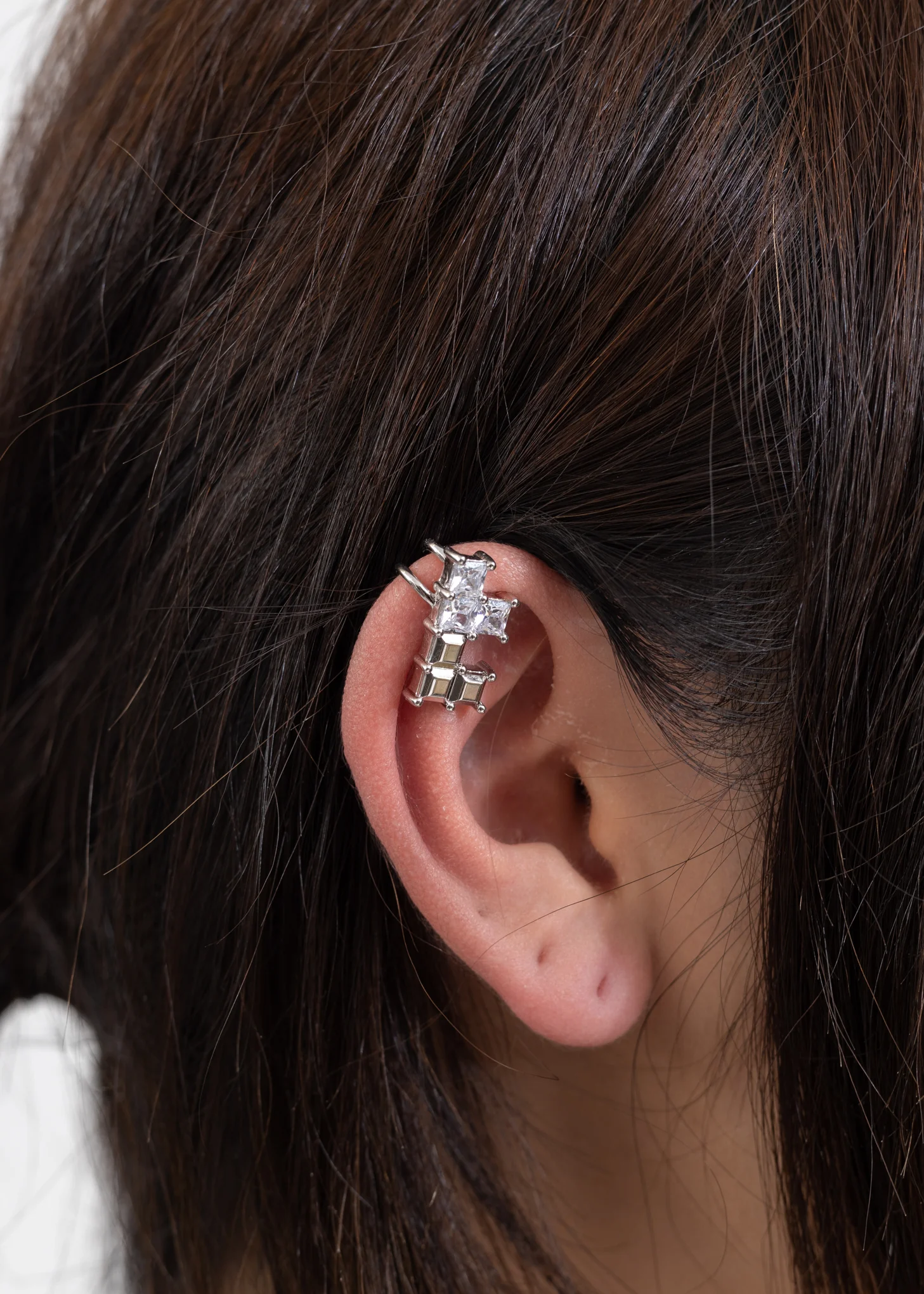 Silver And Rhinestone Hearts Ear Cuff - Single - Image 5