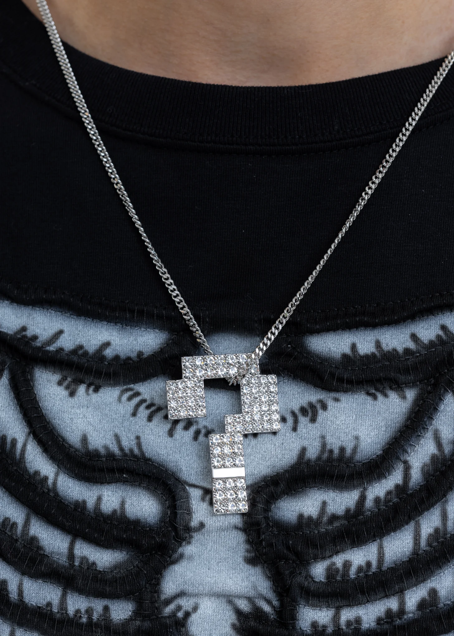 Silver And Rhinestone ? Necklace - Image 3