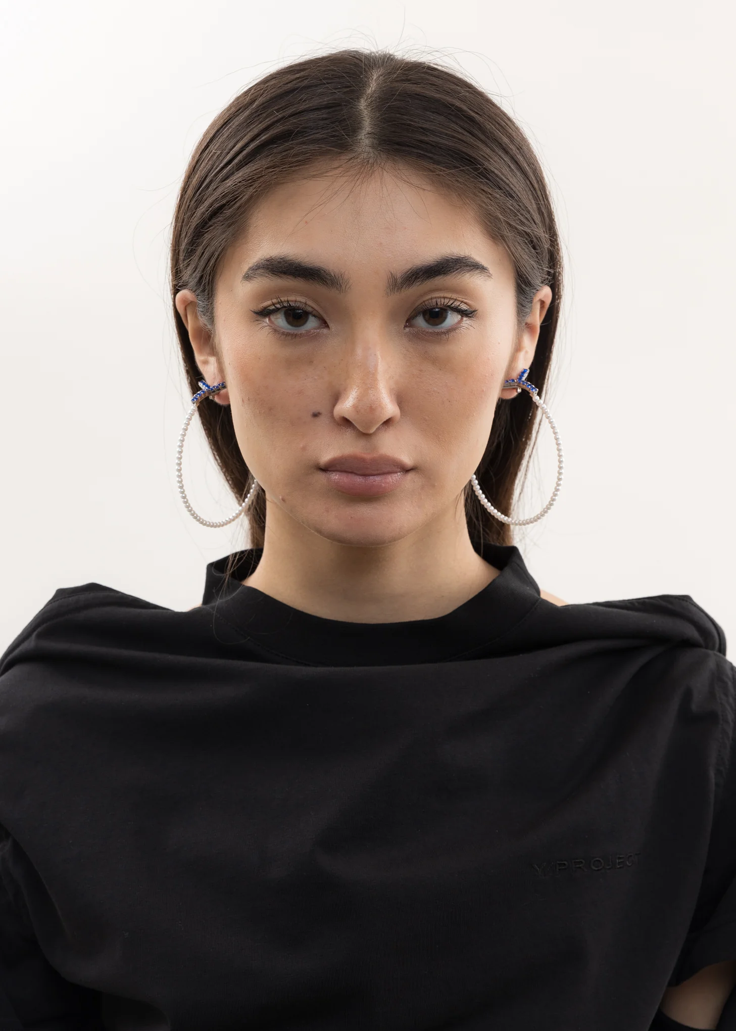 Silver And Sapphire MAXI Y PEARL Hoops - Image 3