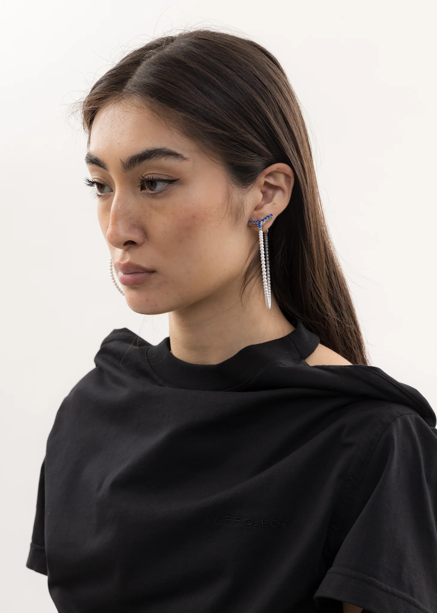 Silver And Sapphire MAXI Y PEARL Hoops - Image 4