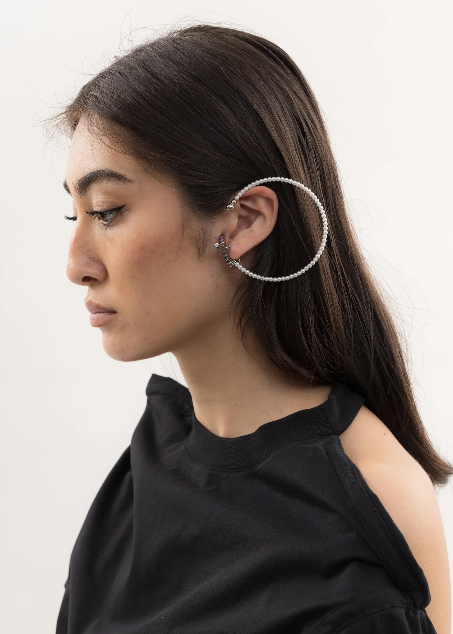 Silver And Sapphire MAXI Y PEARL Hoops - Image 5