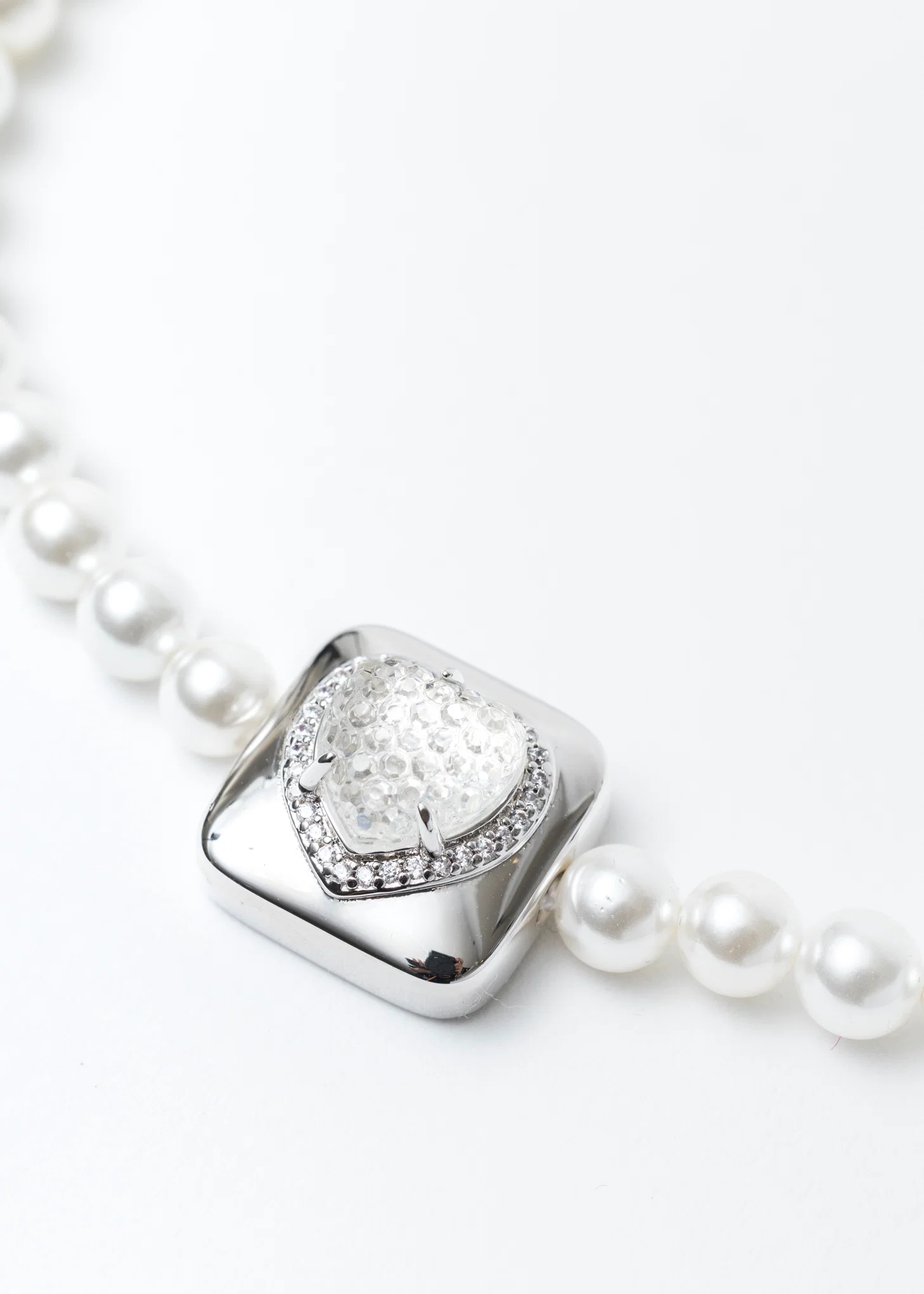 Silver And White Heart Pearl Necklace - Image 4