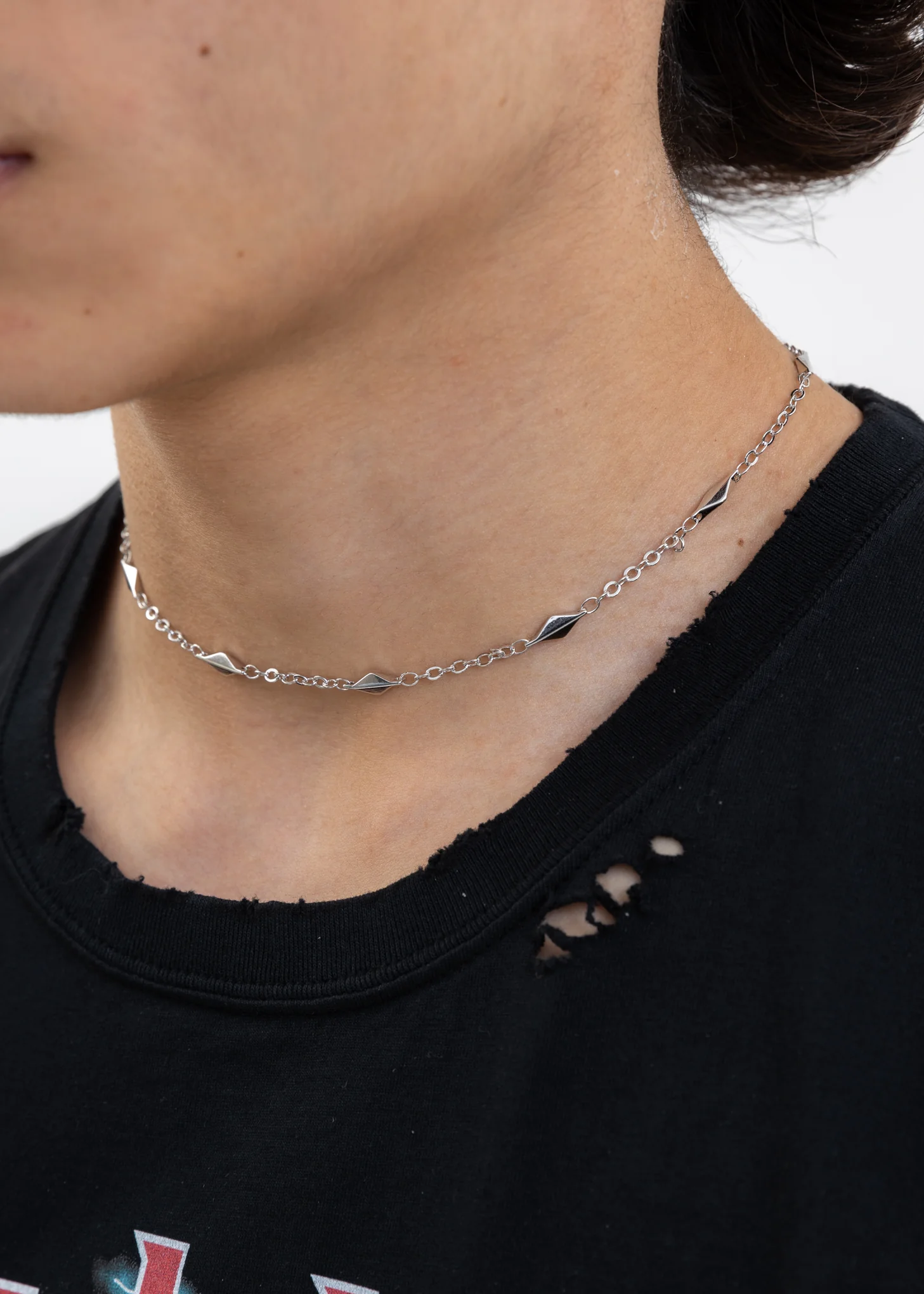Silver Arrows Necklace - Image 3