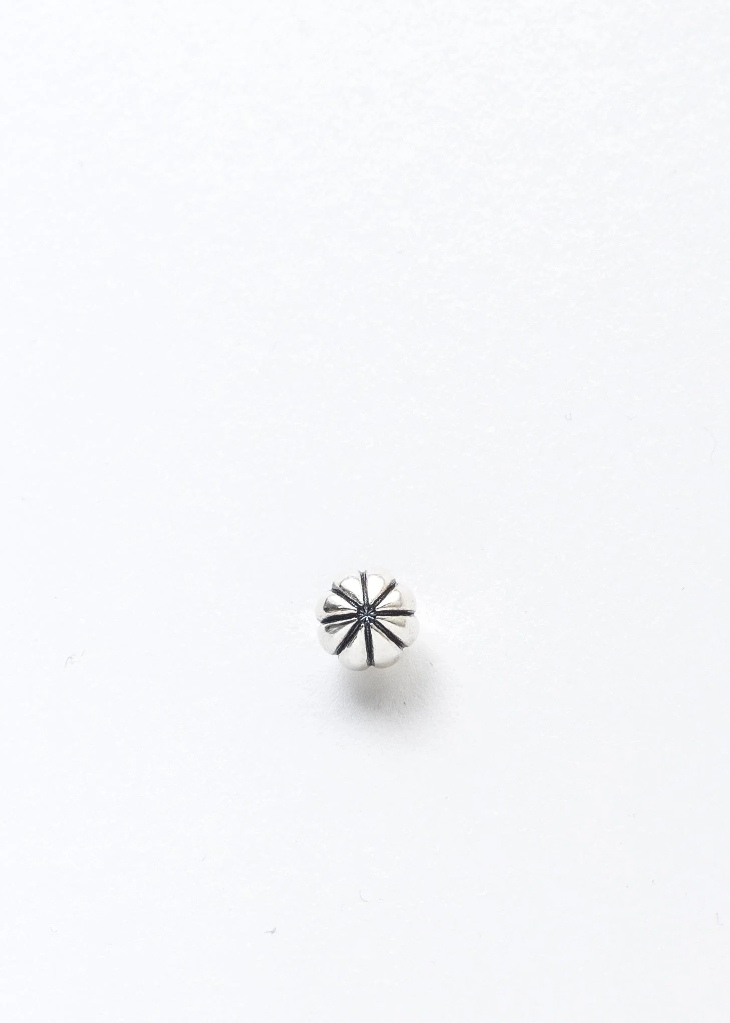 SILVER BUD EARRING - Image 4
