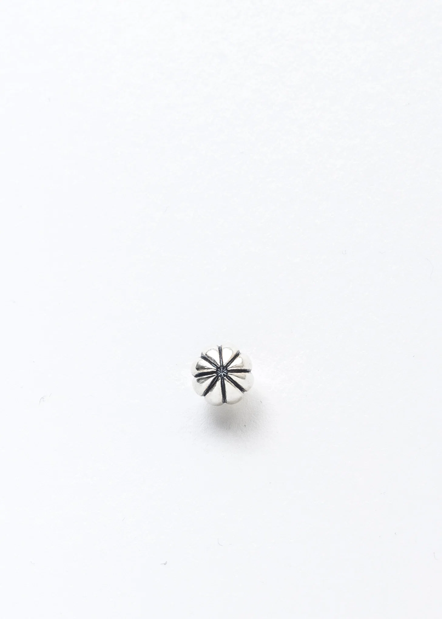 SILVER BUD EARRING - Image 4