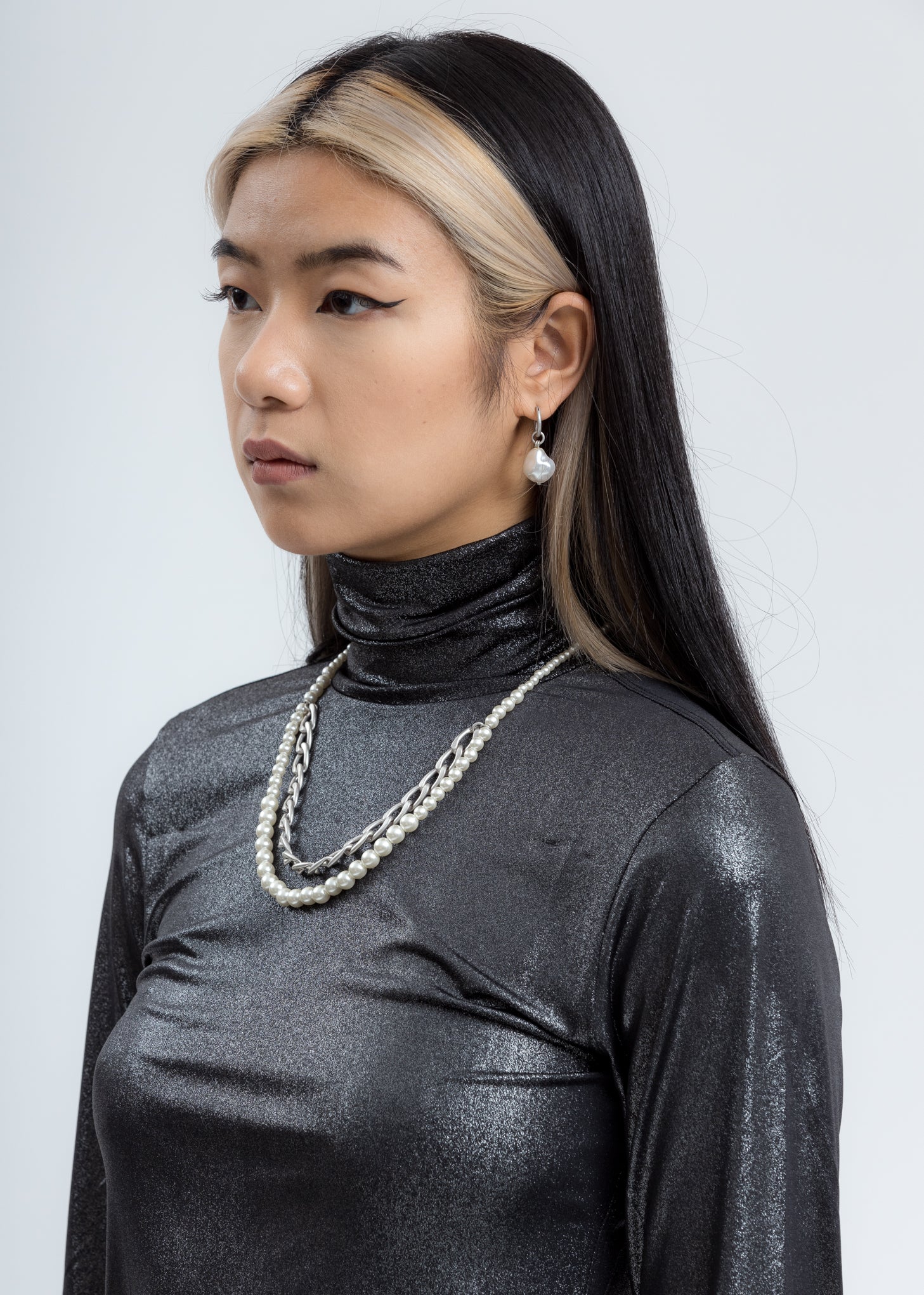 Silver Chain and Pearl Necklace - Image 3