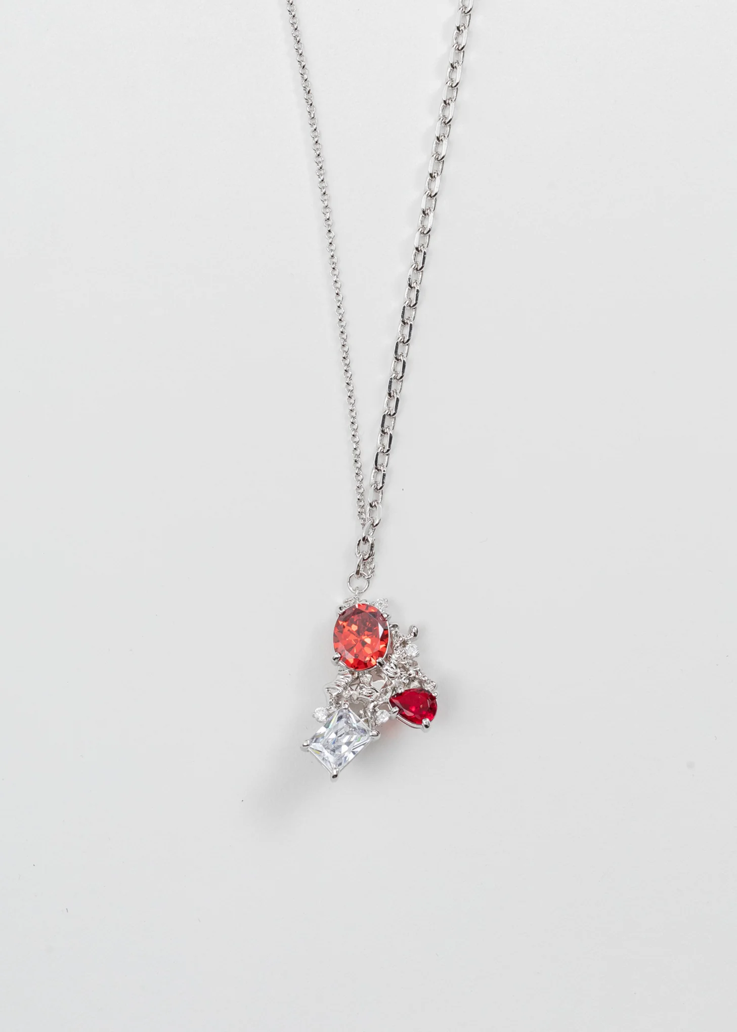 Silver Chains And Multi Stone Pin - Image 4