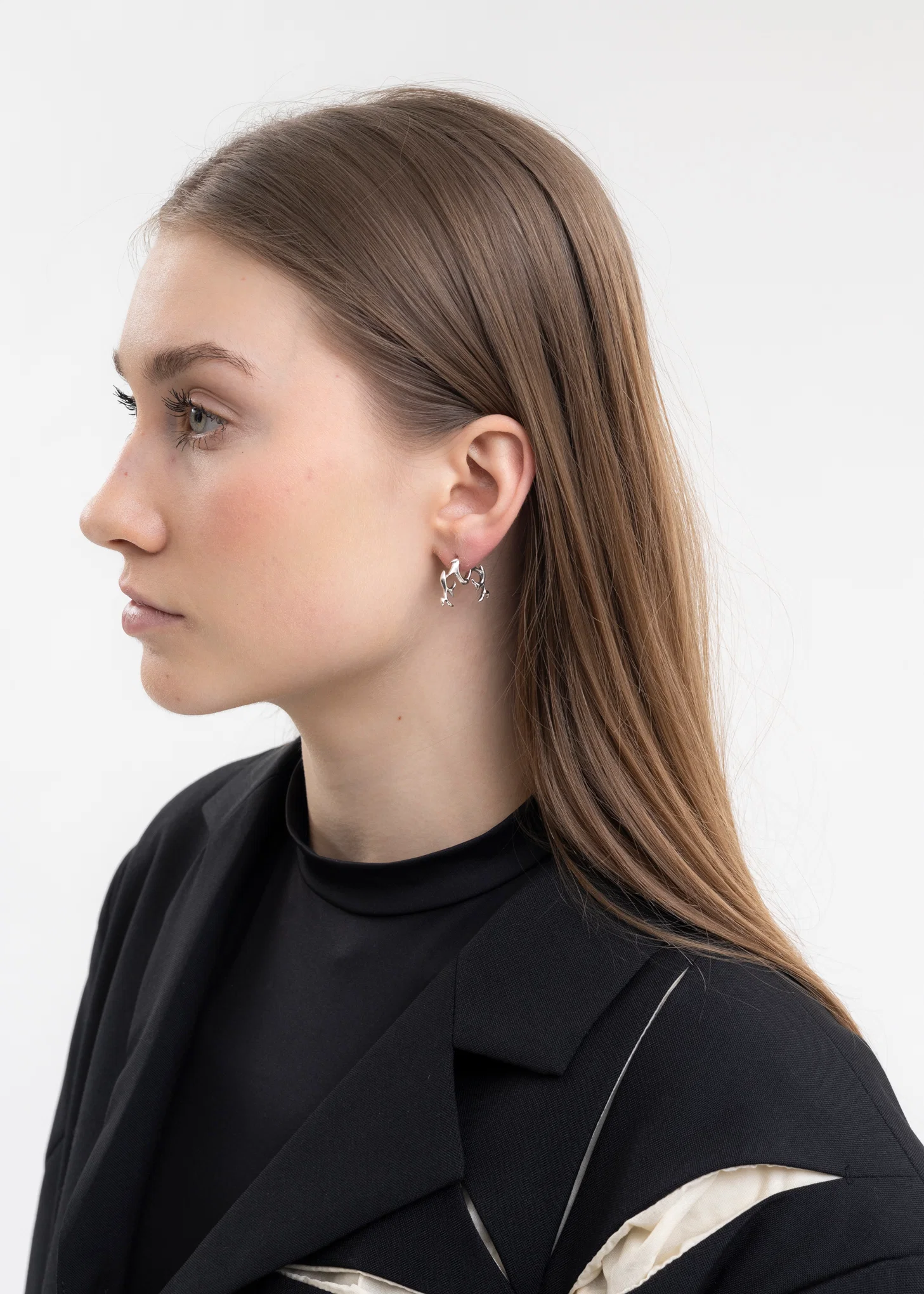 SILVER FLAME THORN EARRING - Image 2