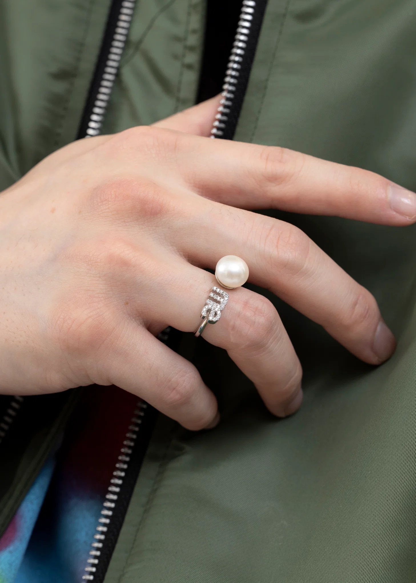 Silver ME And Pearl Ring - Image 3