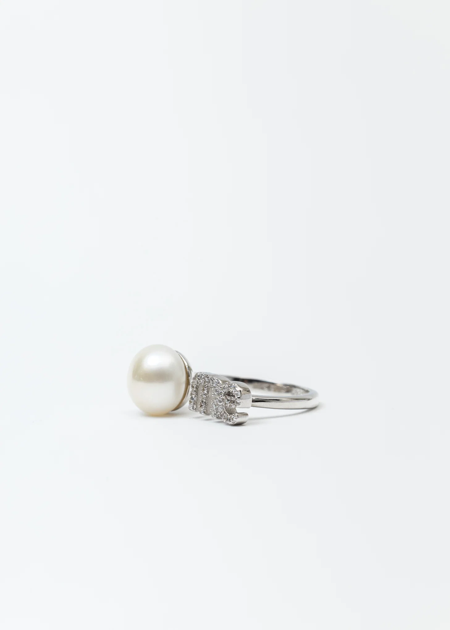 Silver ME And Pearl Ring - Image 5
