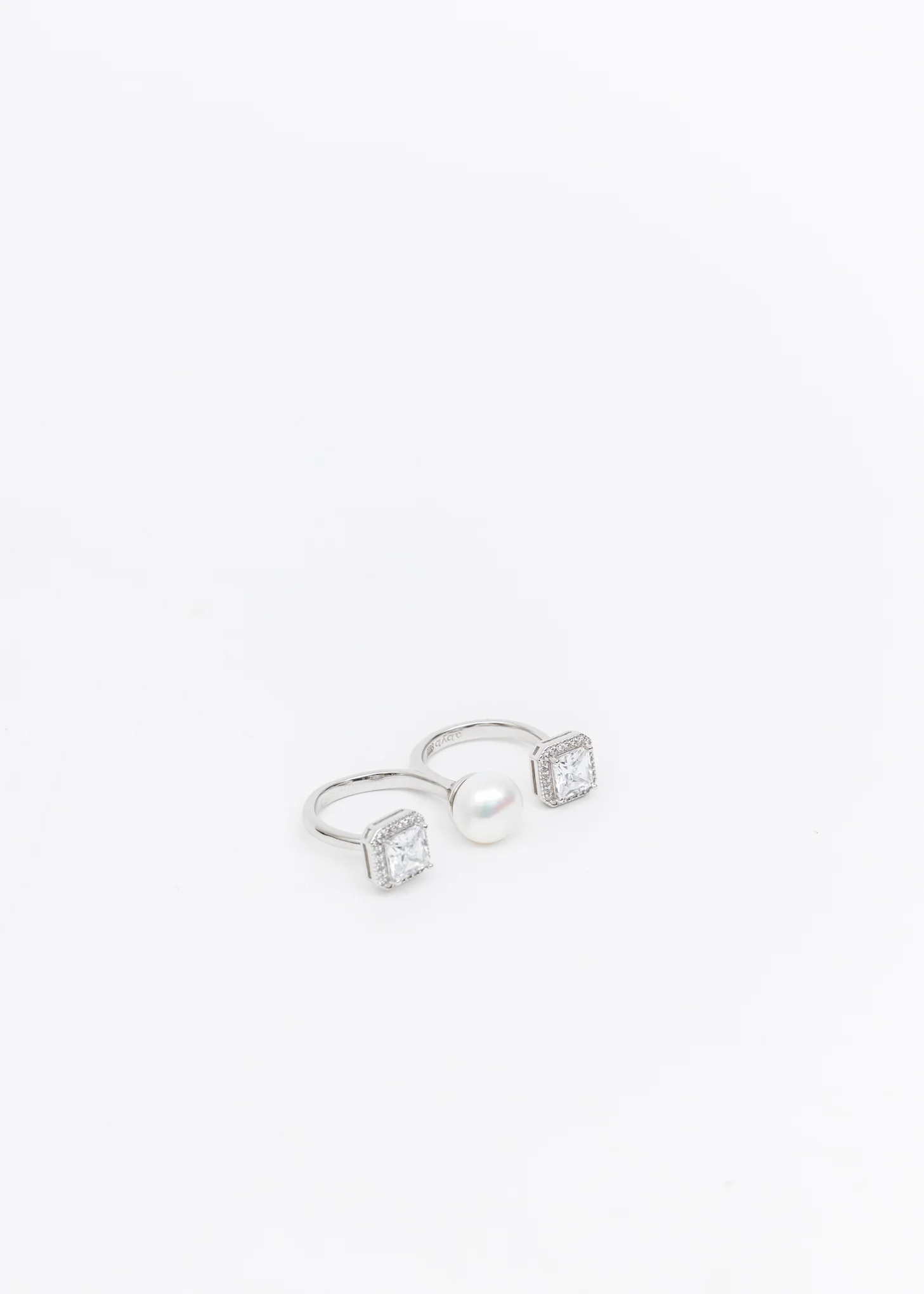 Silver Pearl And Rhinestone Ring