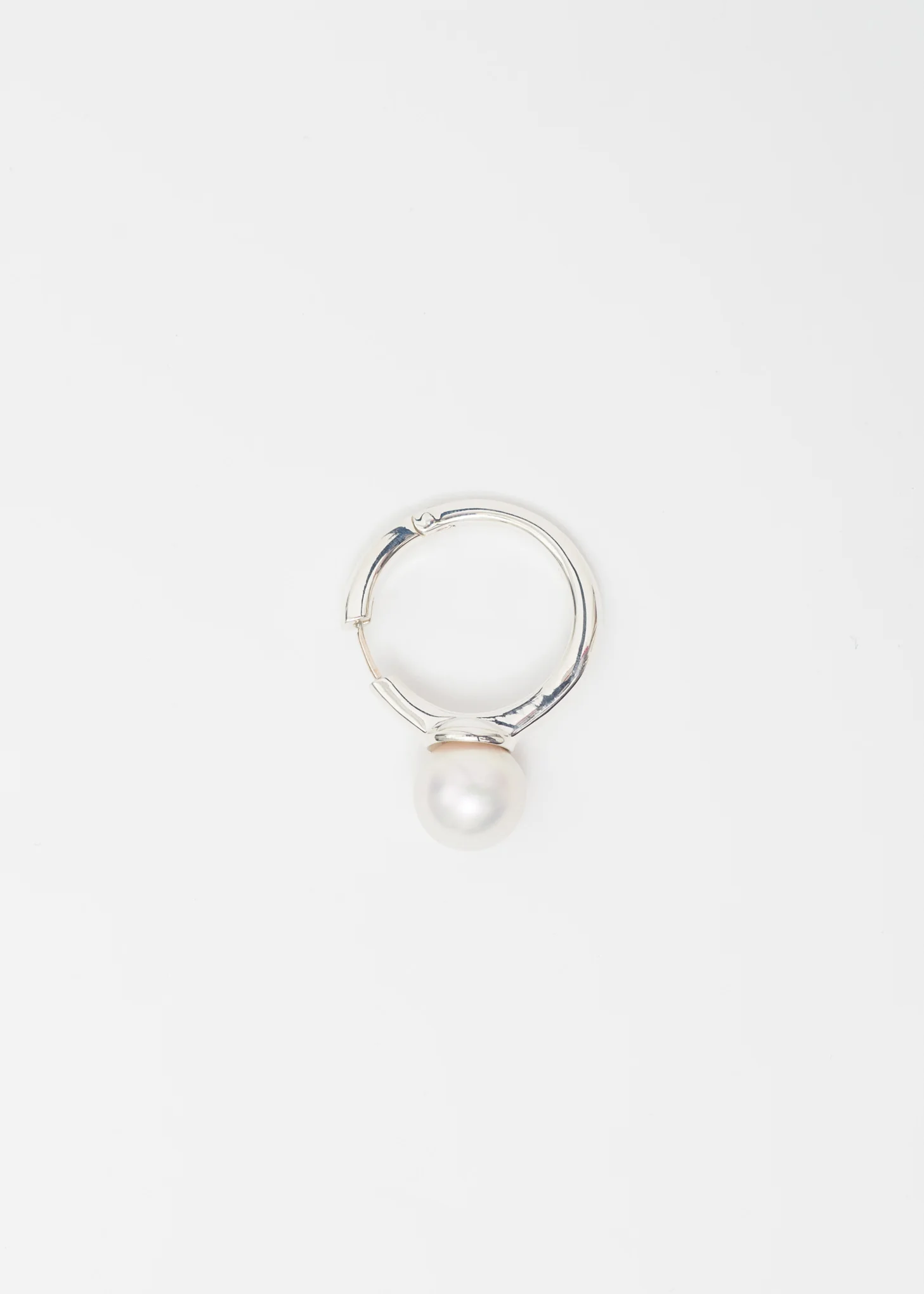 Silver Pearl Earring