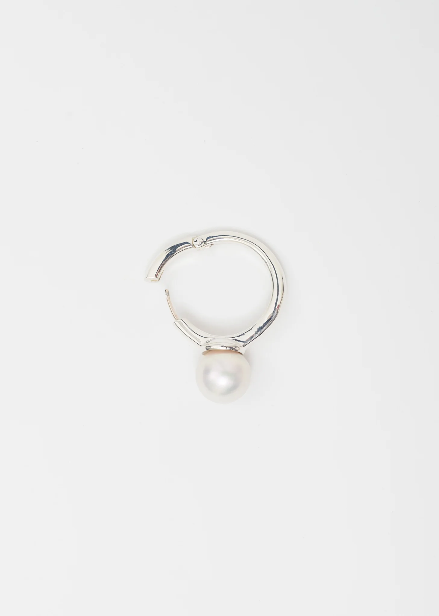 Silver Pearl Earring - Image 3