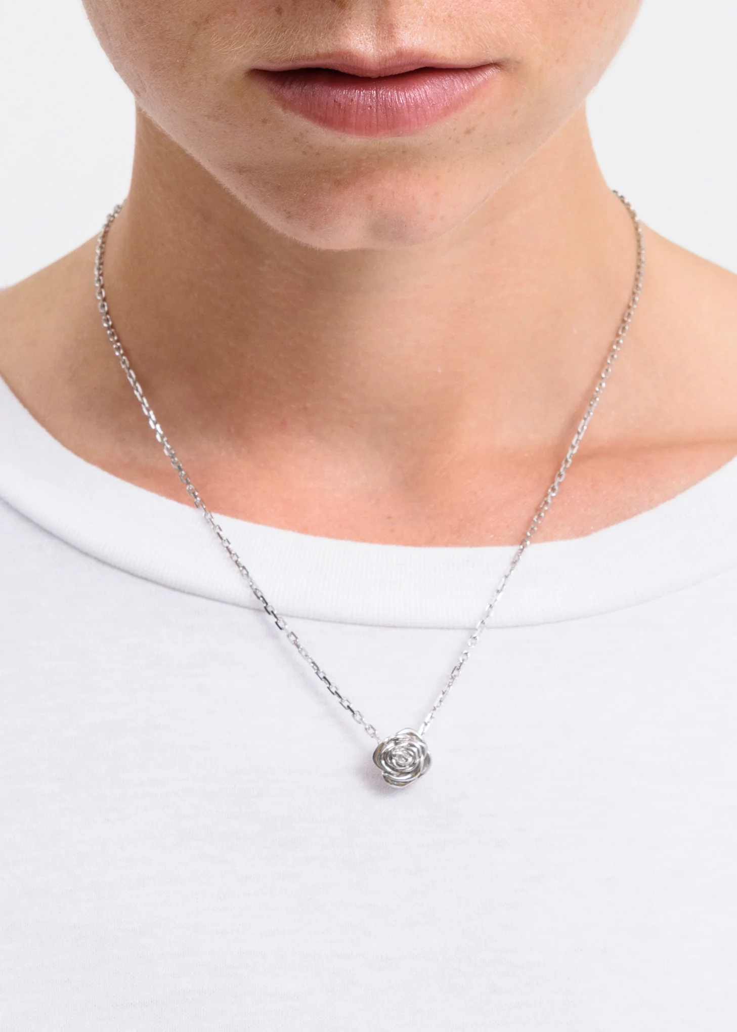 Silver Rose Necklace - Image 2