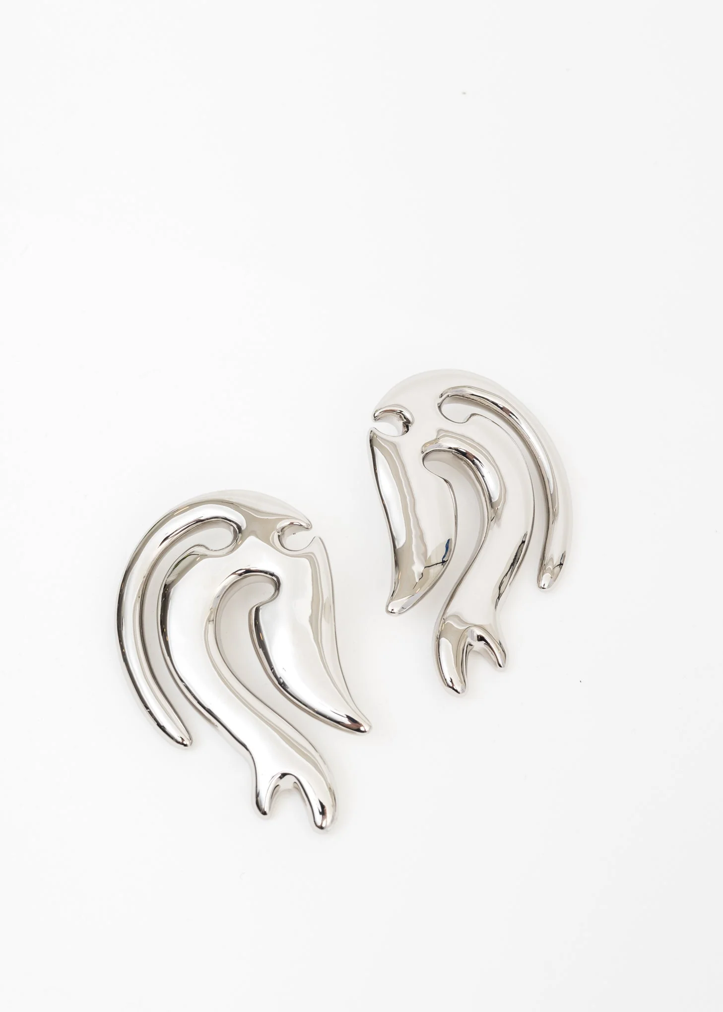 SILVER SCULPTED EARRING -Single