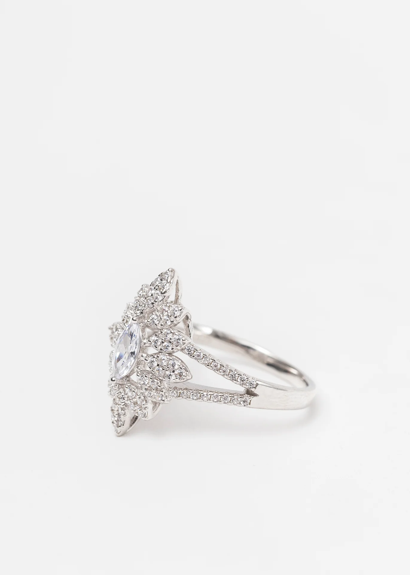 Silver Snow Flower Ring - Image 3