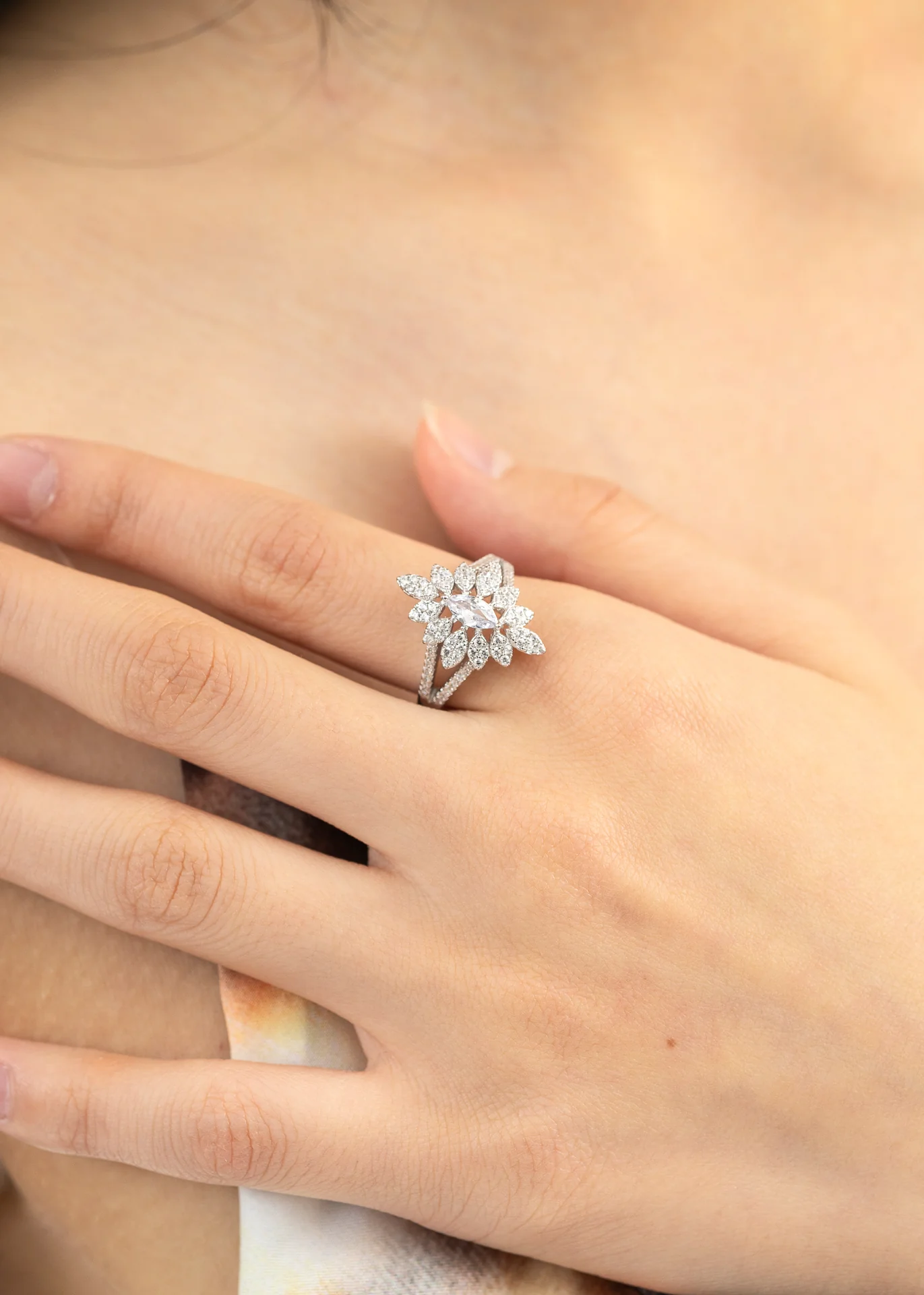 Silver Snow Flower Ring - Image 4