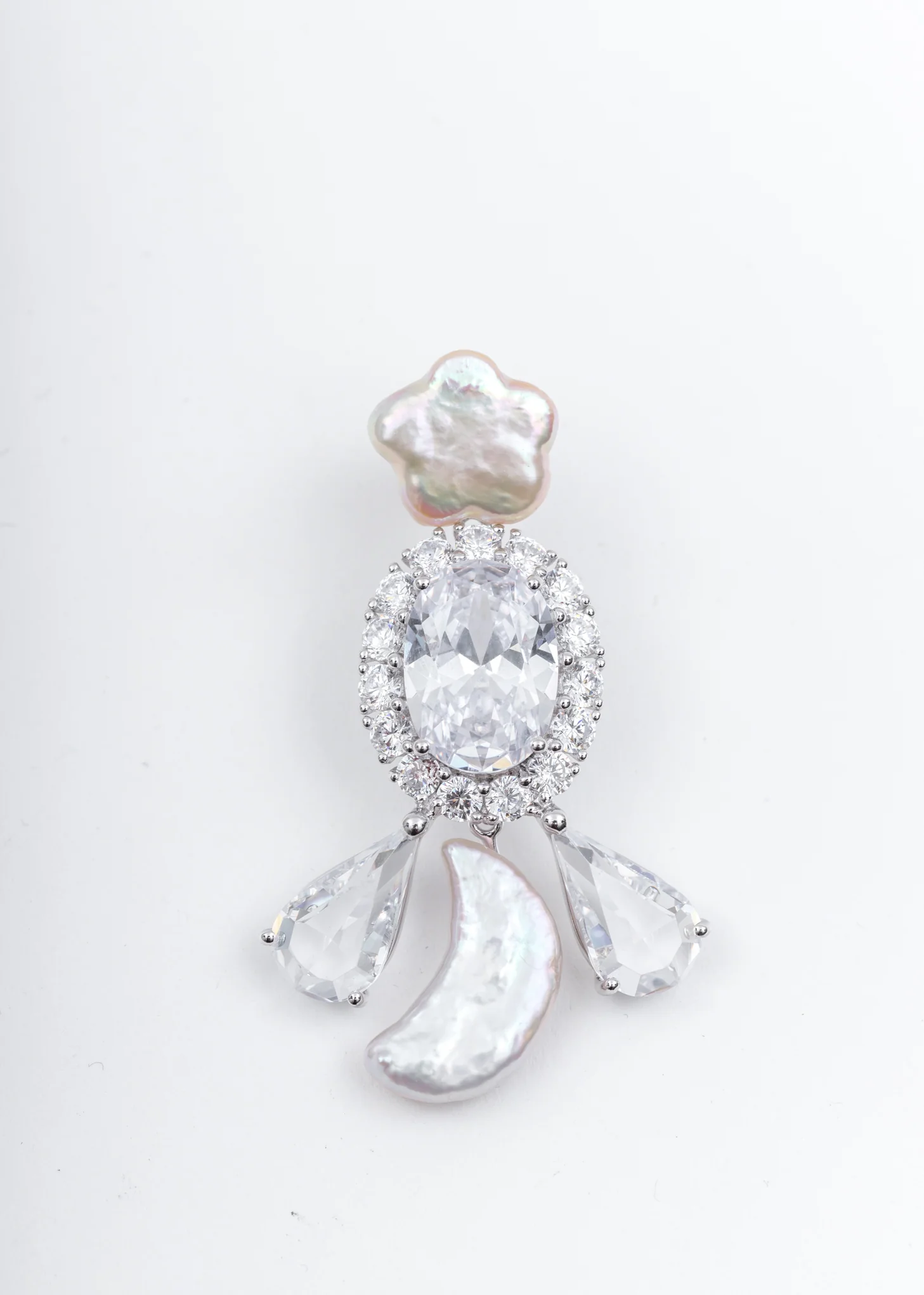 Silver Star and Moon Pearling Earring (Right)