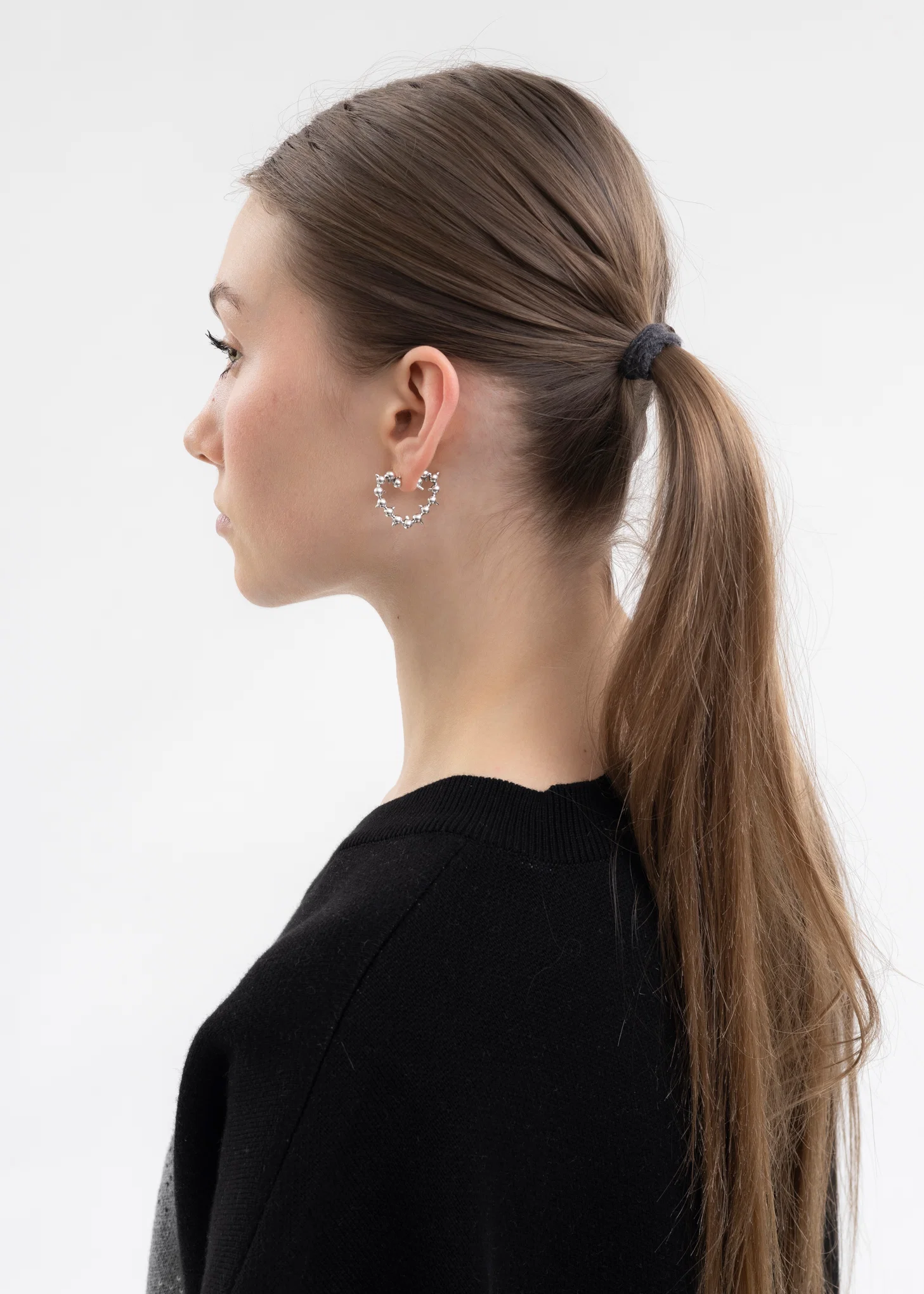 SILVER THORN HEART EARRING - Image 2