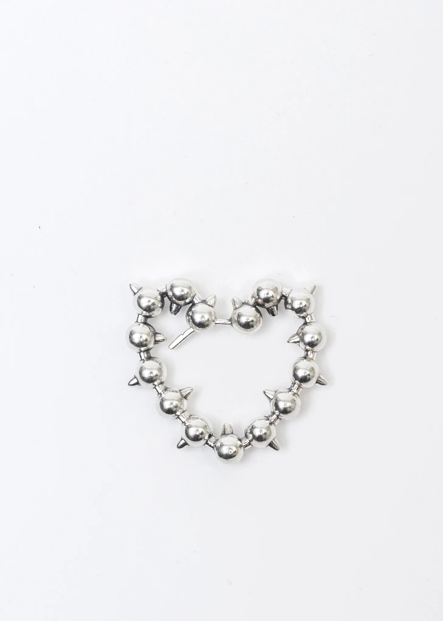 SILVER THORN HEART EARRING
