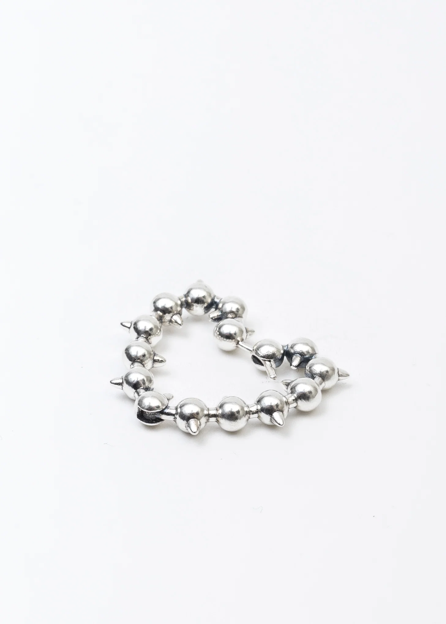SILVER THORN HEART EARRING - Image 6
