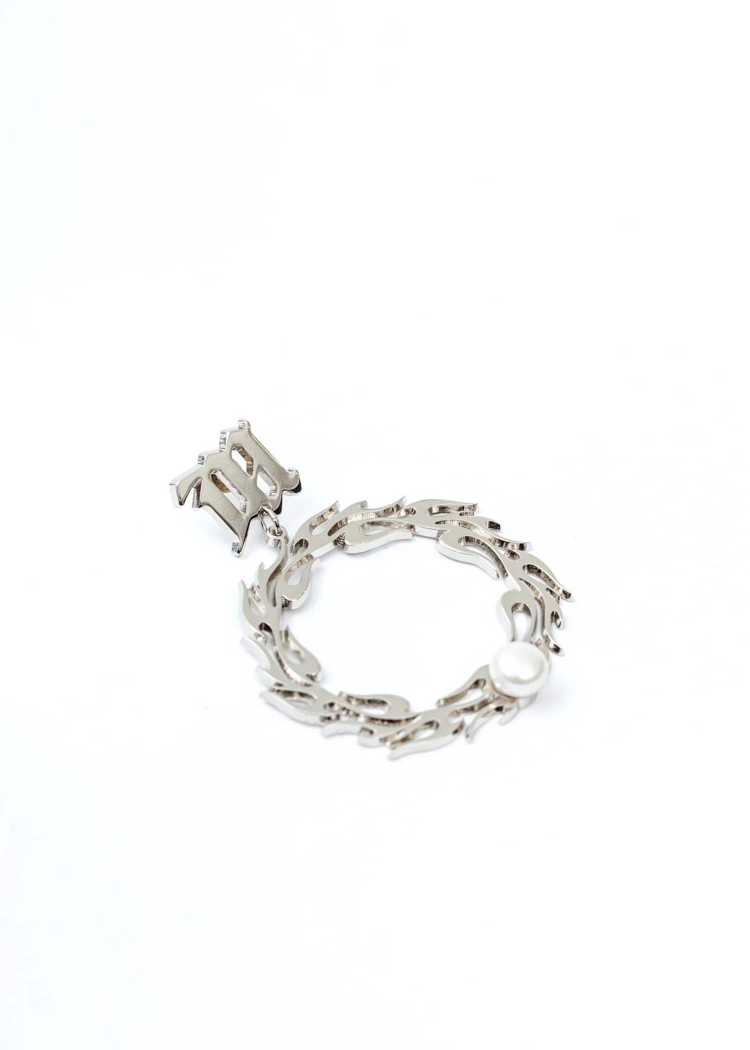 Silver Tribal Circle Pearl Earring (Single)