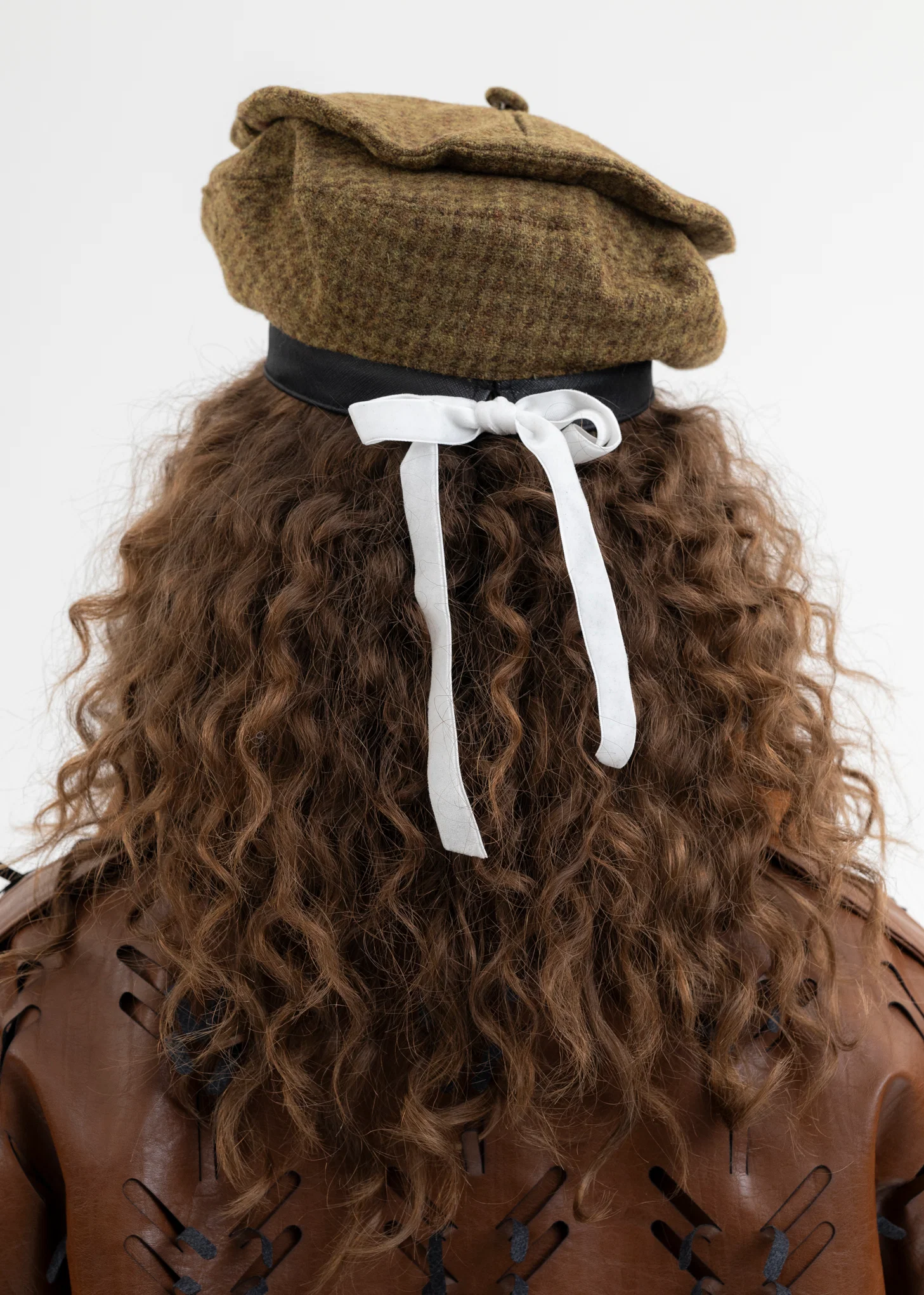 SLASHED WOOL BERET (GOLD) - Image 2