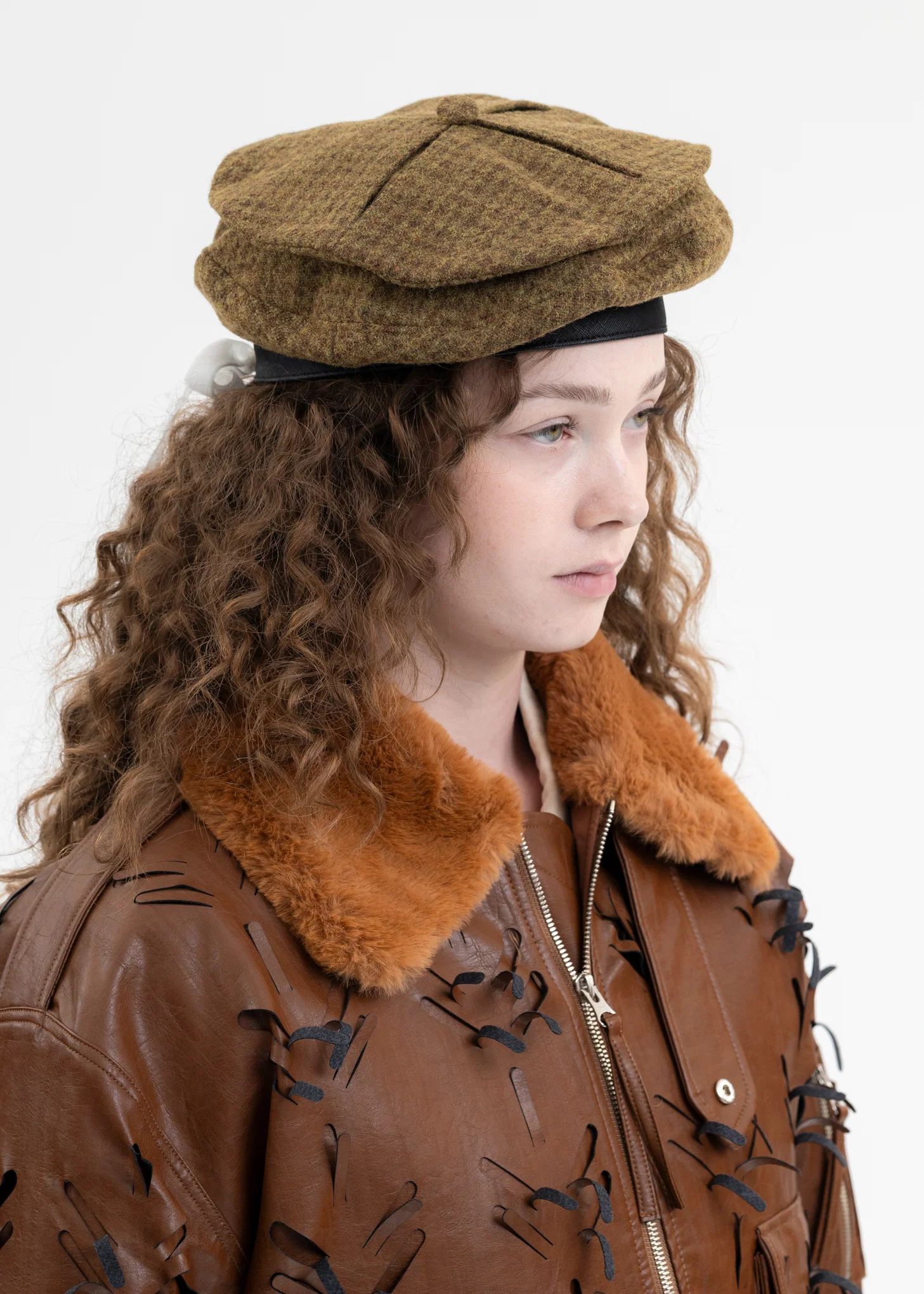 SLASHED WOOL BERET (GOLD) - Image 3