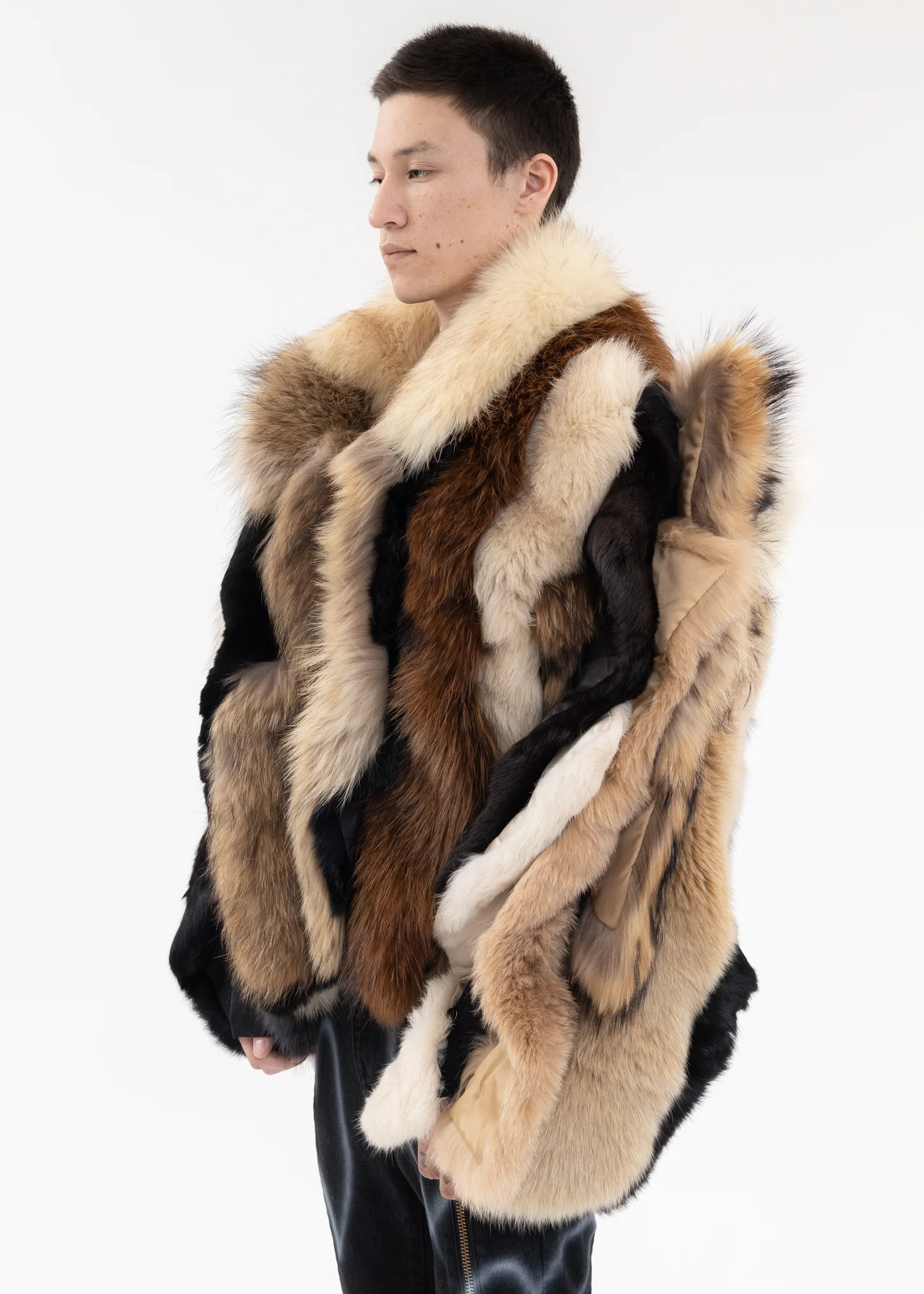 UPCYCLE ASSEMBLE FUR COLLOAR JACKET - Image 4