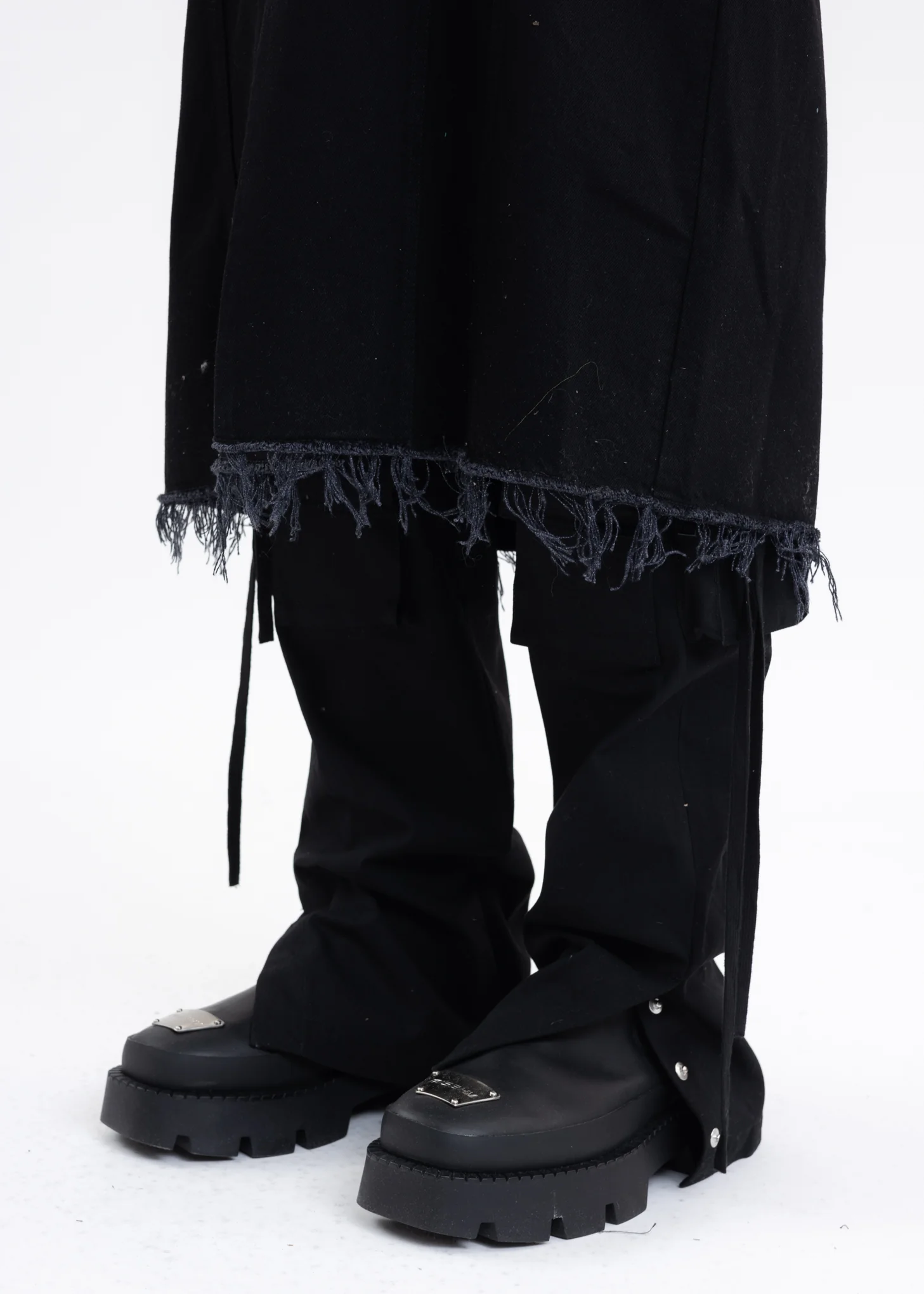 WASH BLACK LONG DENIM TRUCKER JACKET - Image 5
