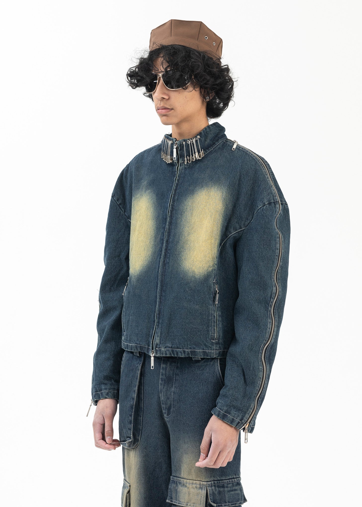 WASH BLUE PINS DENIM JACKET - Image 3