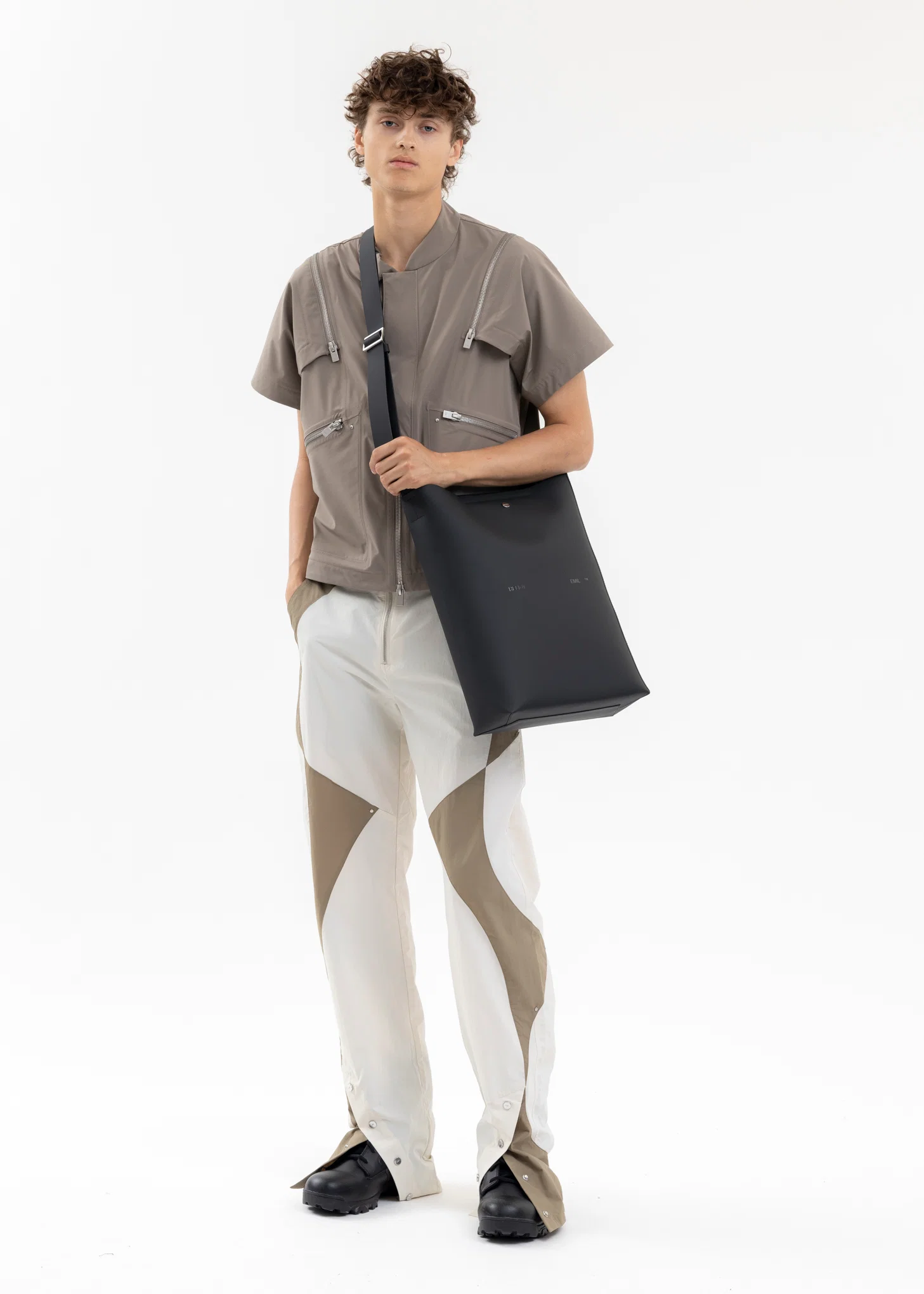 WASH OUT KHAIKI ANOPHYTE TECHNICAL VEST - Image 7
