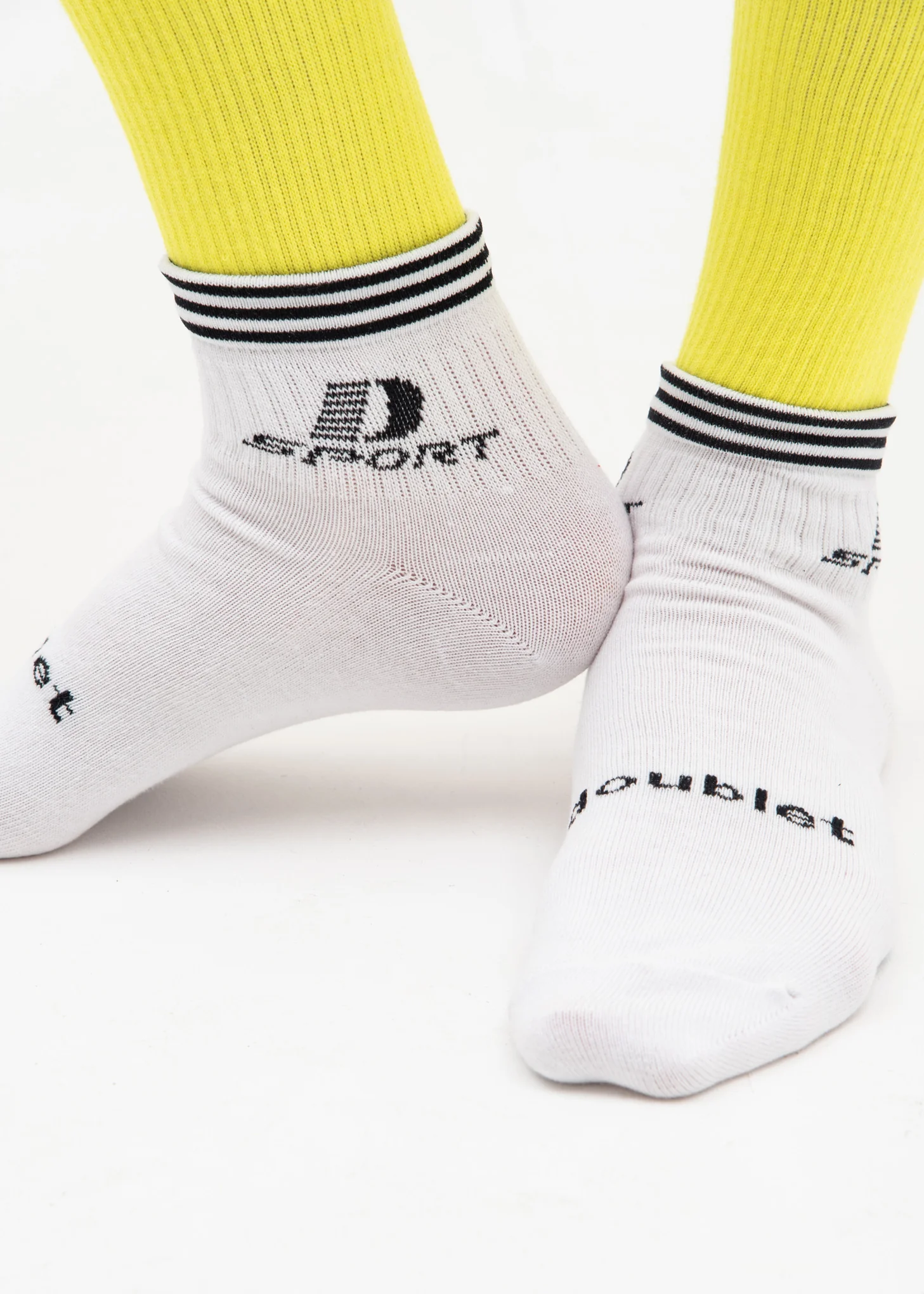 White 3 Layered Sports Socks - Image 3
