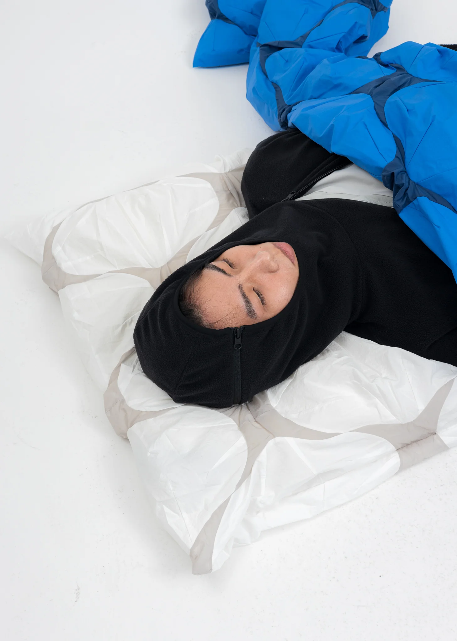 White 4.0+ PILLOWCASE LEFT - Image 4