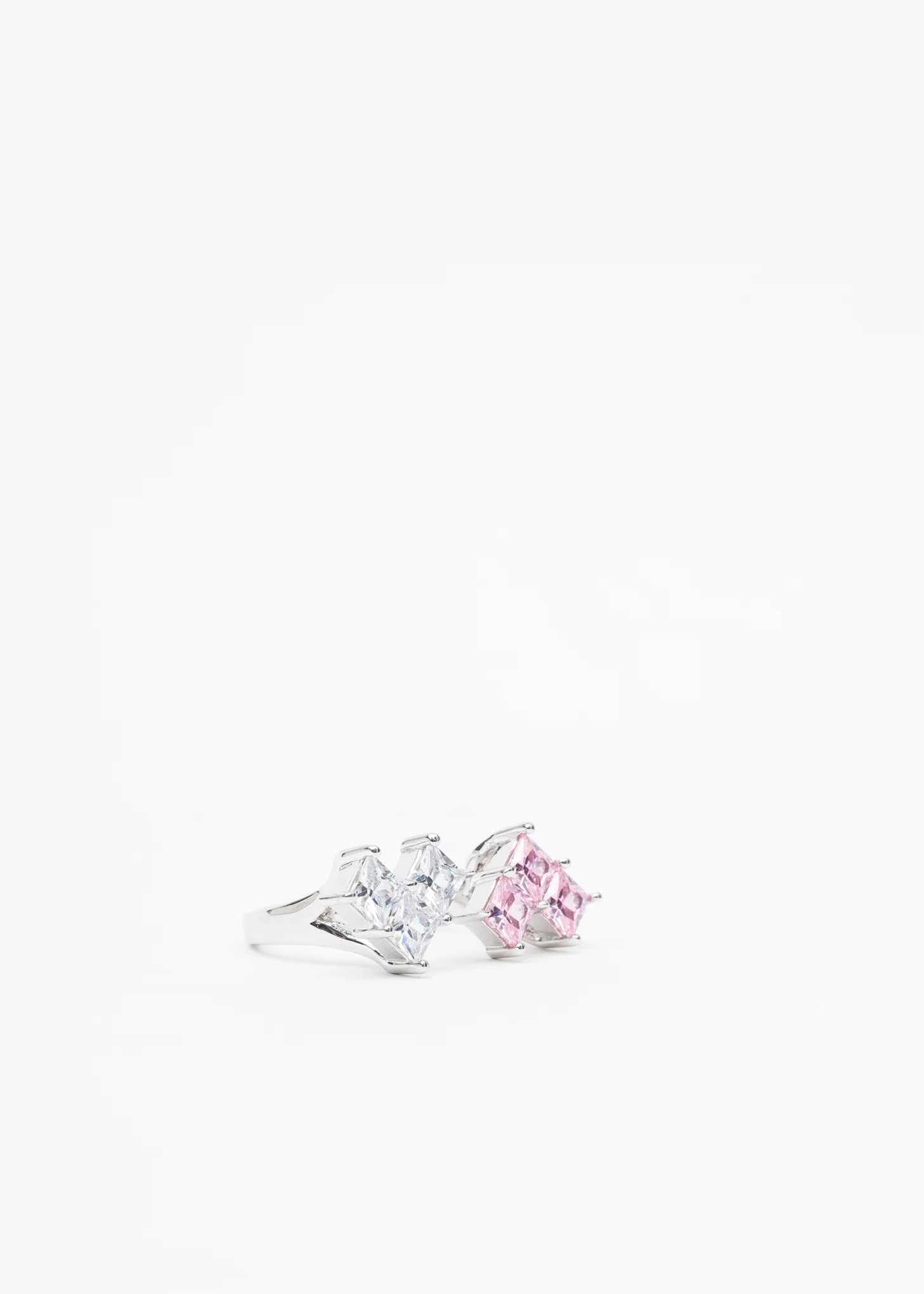 White And Pink Rhinestone Double Hearts Ring