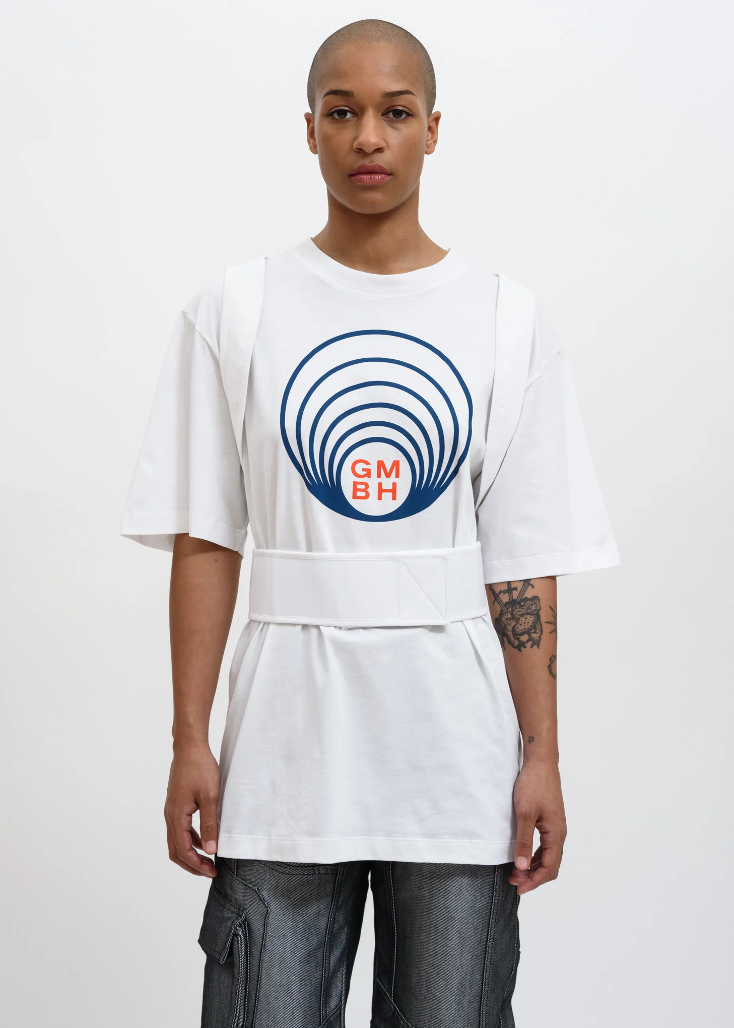 White Ashk T-Shirt w/ Suspenders