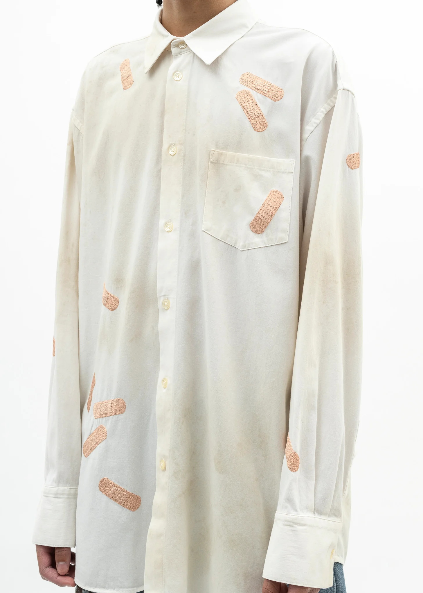 WHITE BANDAGE EMBROIDERY SHIRT - Image 4