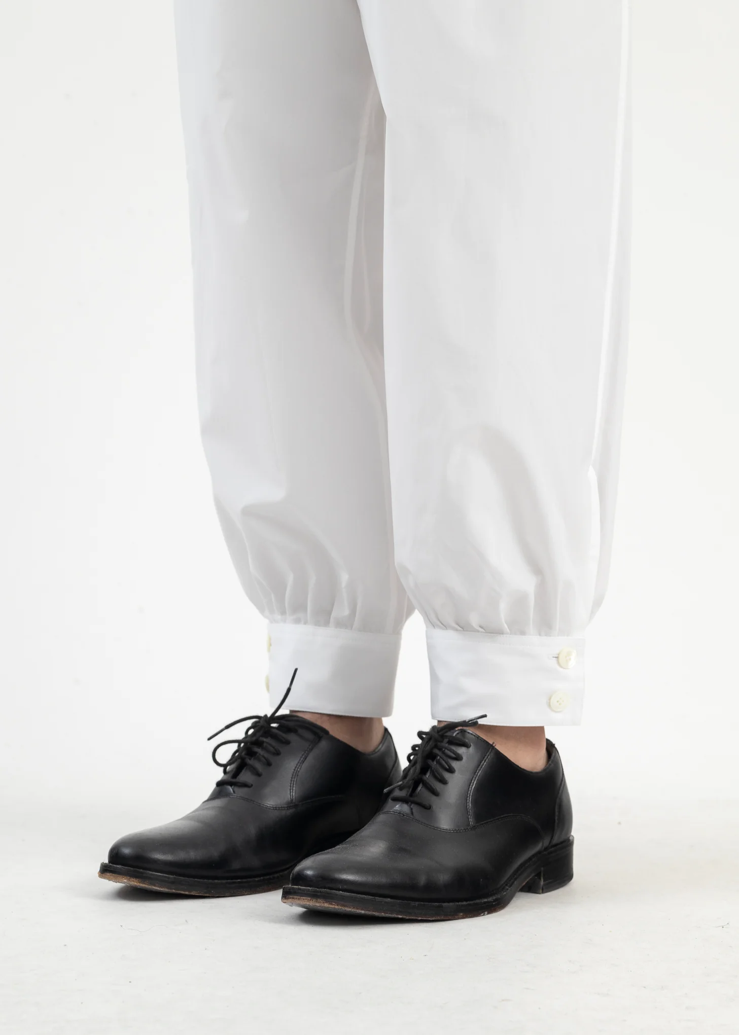 White Trousers - Image 5