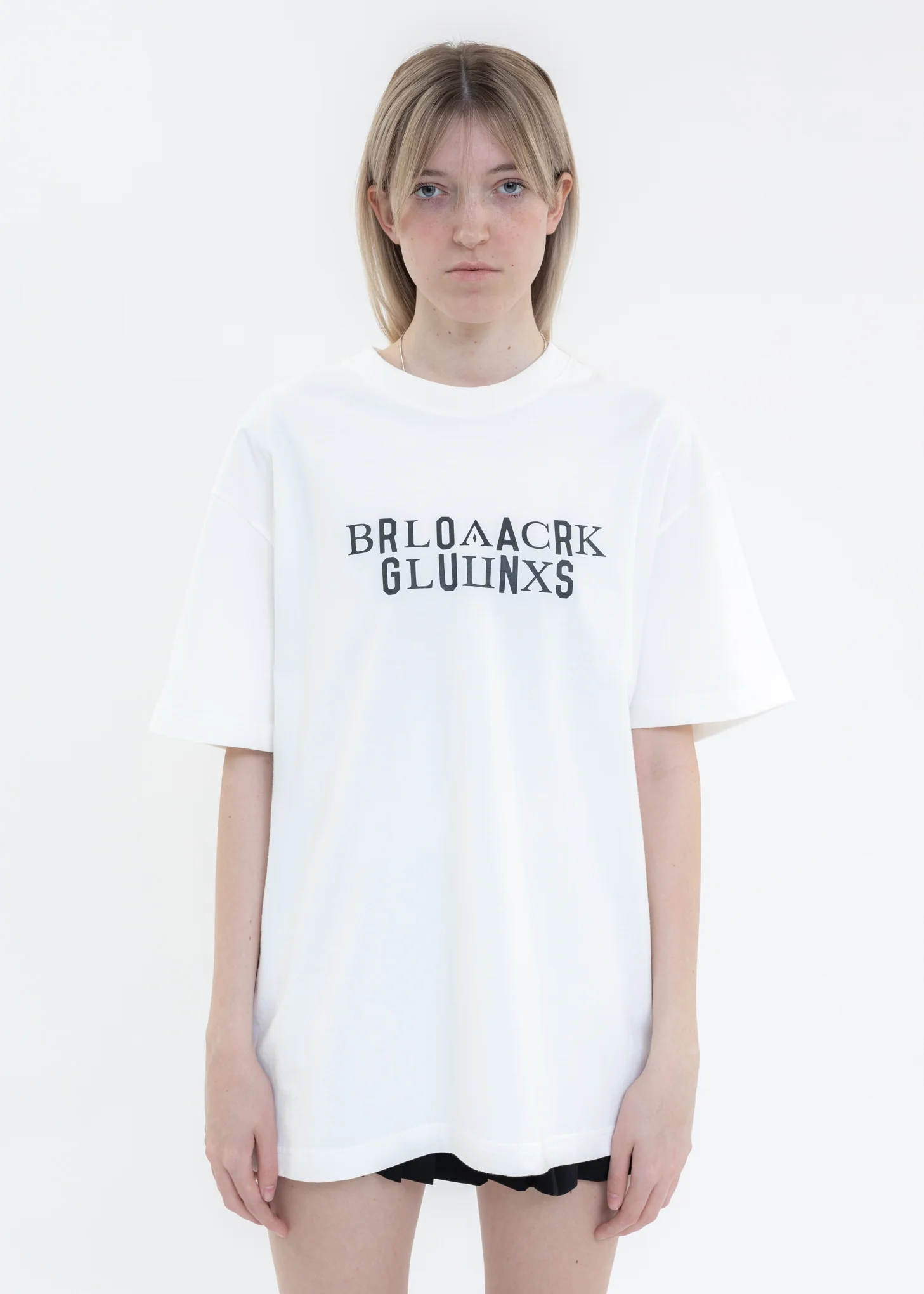 White Black Lux X roarguns LOVE&PEACE T-Shirt