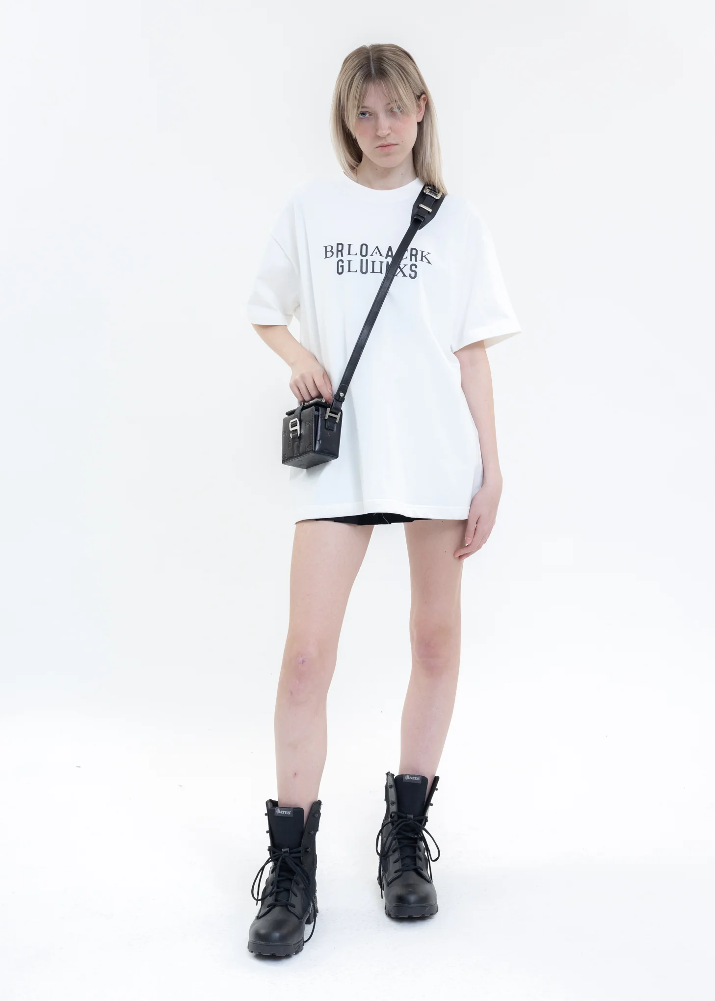 White Black Lux X roarguns LOVE&PEACE T-Shirt - Image 6