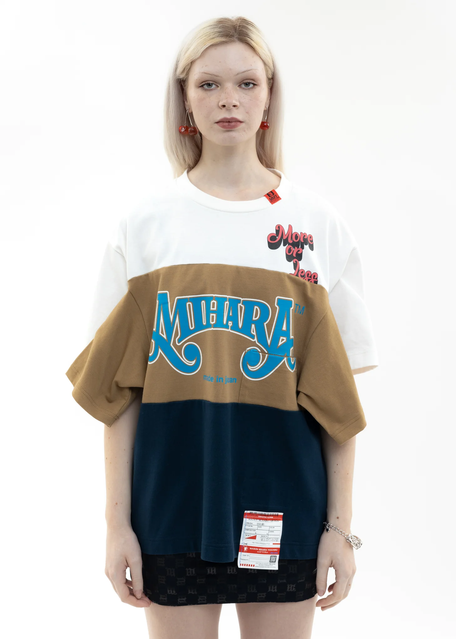 White Border Docking T-Shirt