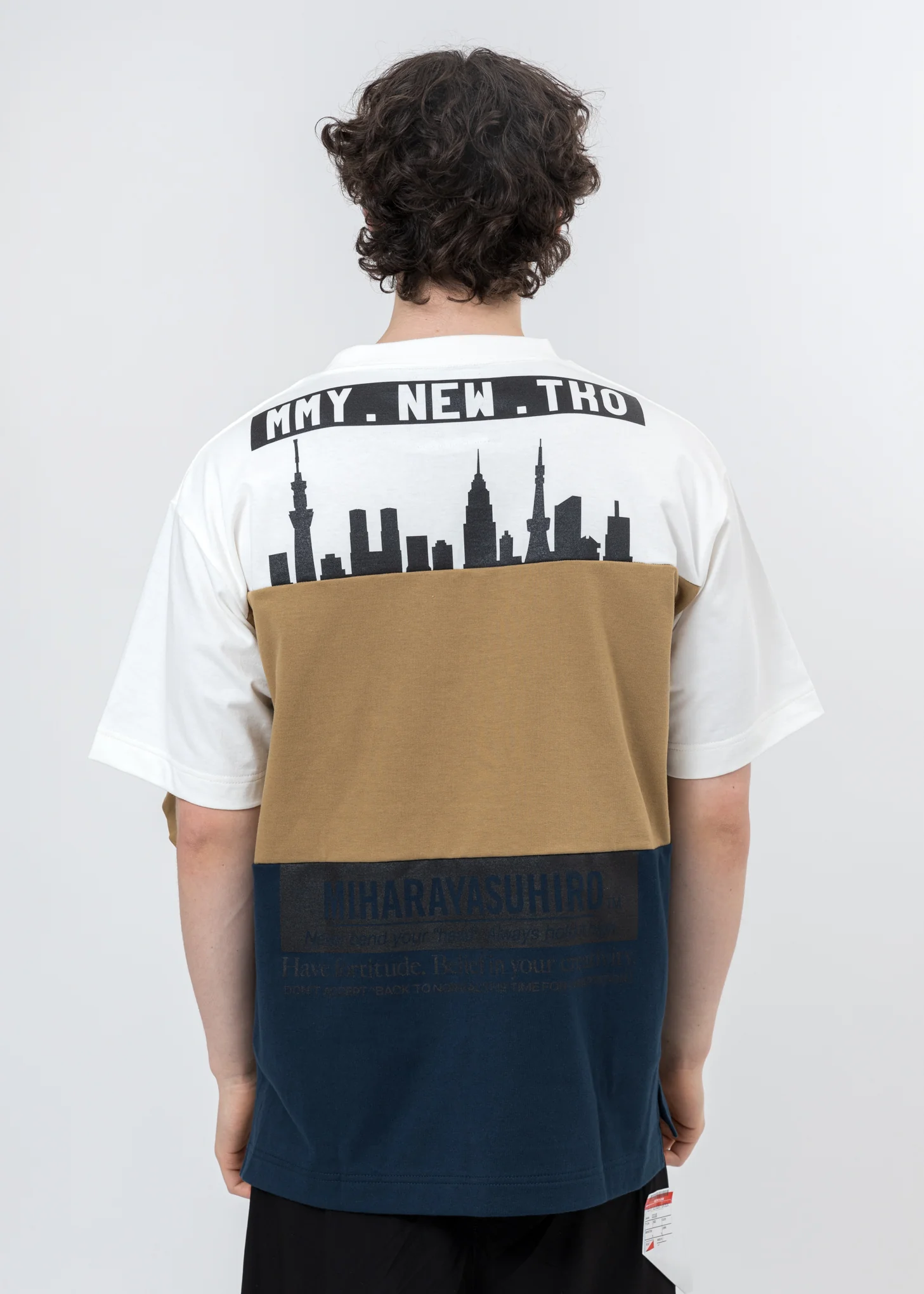 White Border Docking T-Shirt - Image 2