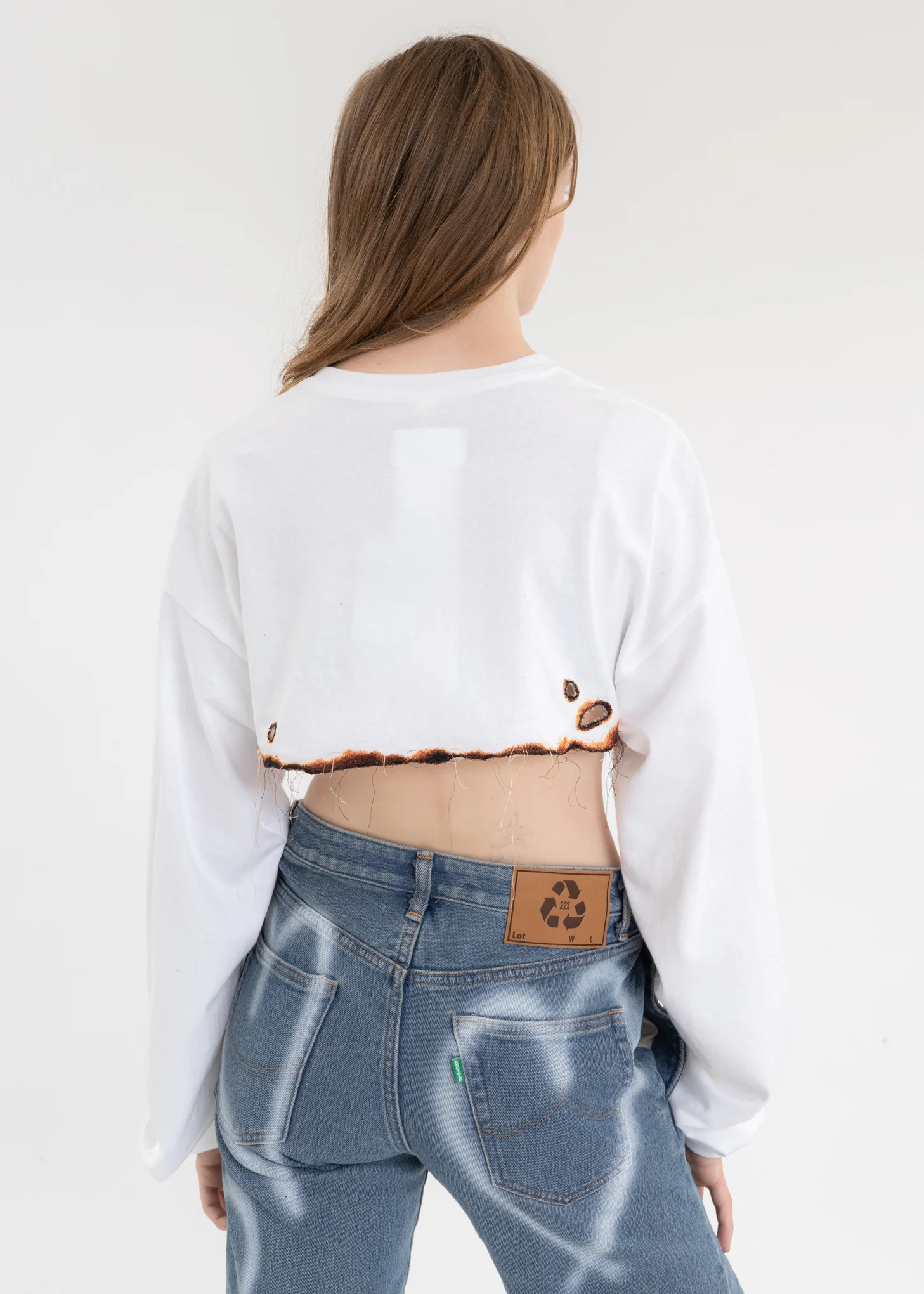 White BURNING EMBROIDERY CROPPED LONG SLEEVE T-SHIRT - Image 2