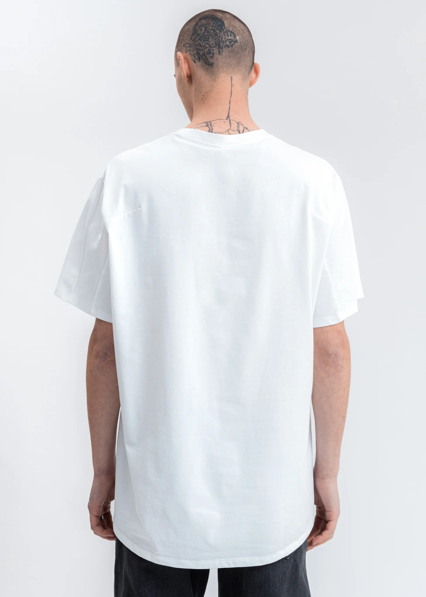 White Chain Fringe Embroidery T-Shirt - Image 4