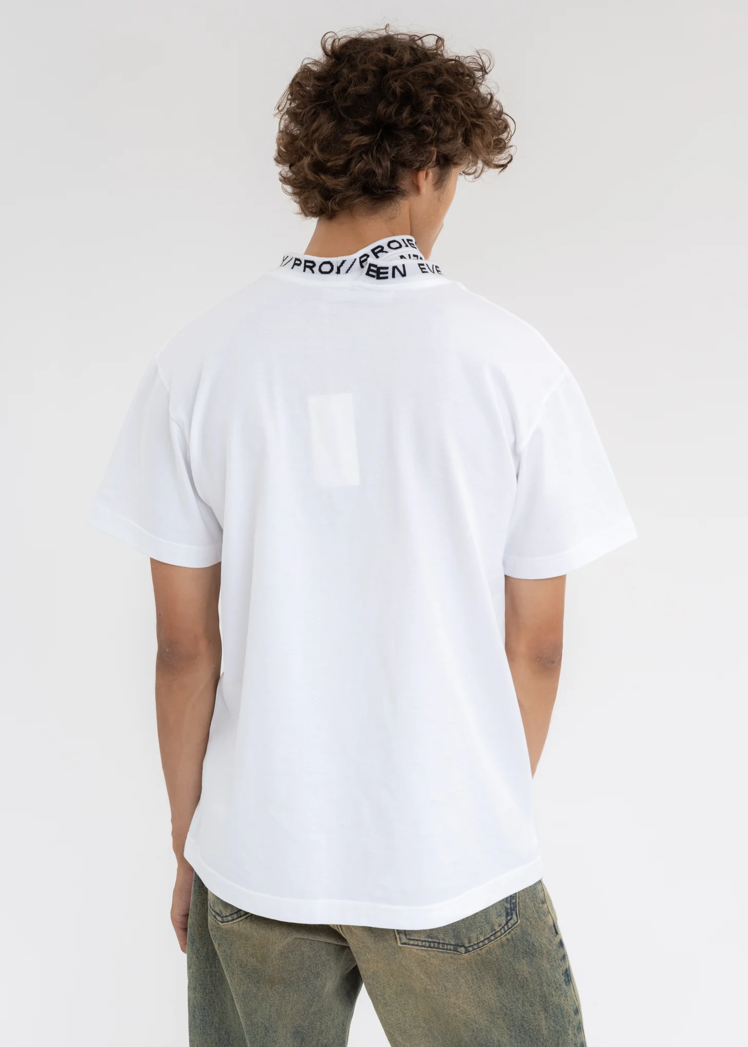 WHITE CLASSIC THREE COLLAR T-SHIRT - Image 4