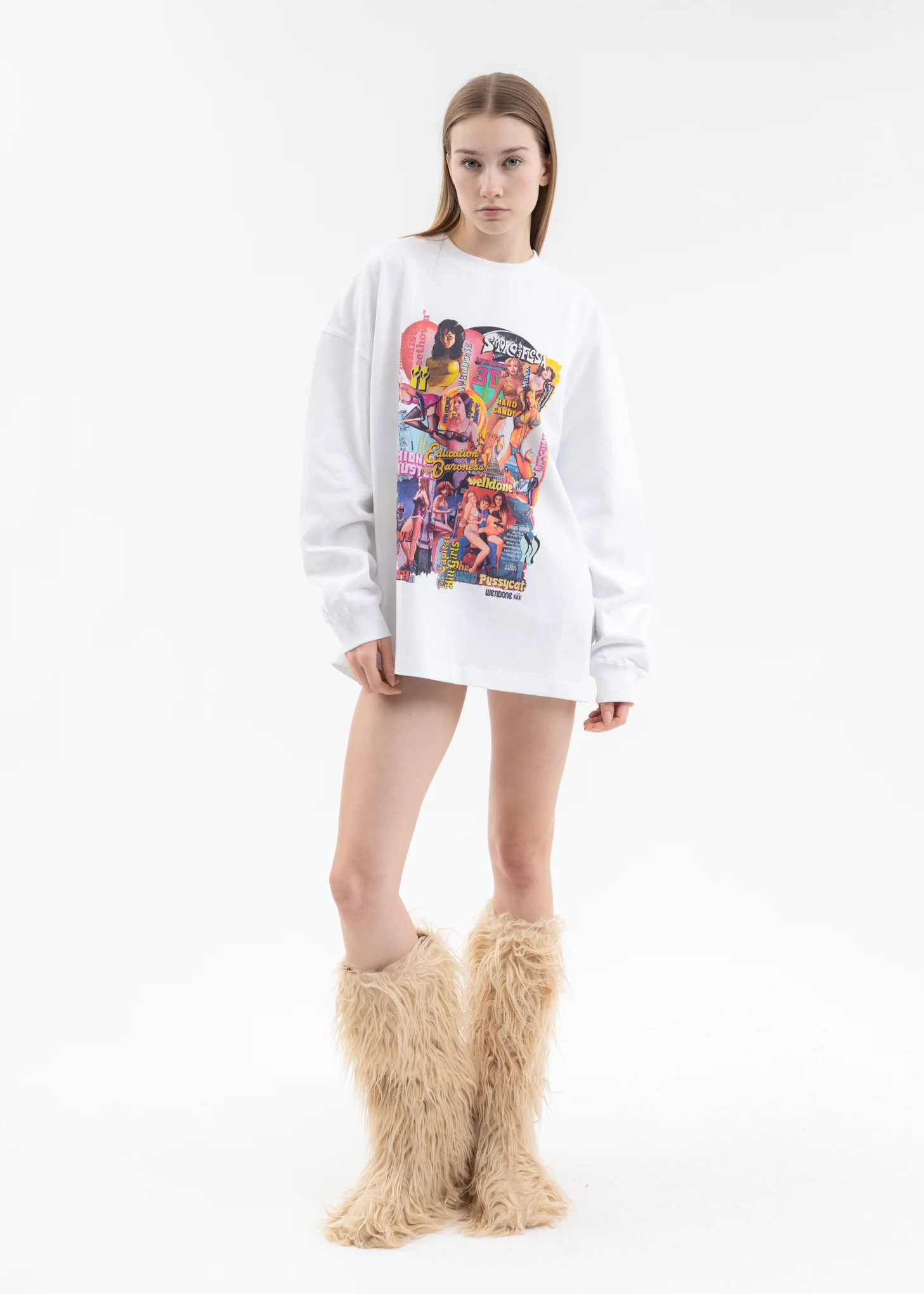WHITE COLOR MOVIE COLLAGE LONG-SLEEVED T-SHIRT - Image 5